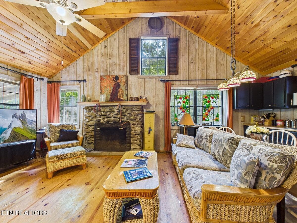 008-008 - 142 Rivendell Lane, Tellico Plains, TN 37385