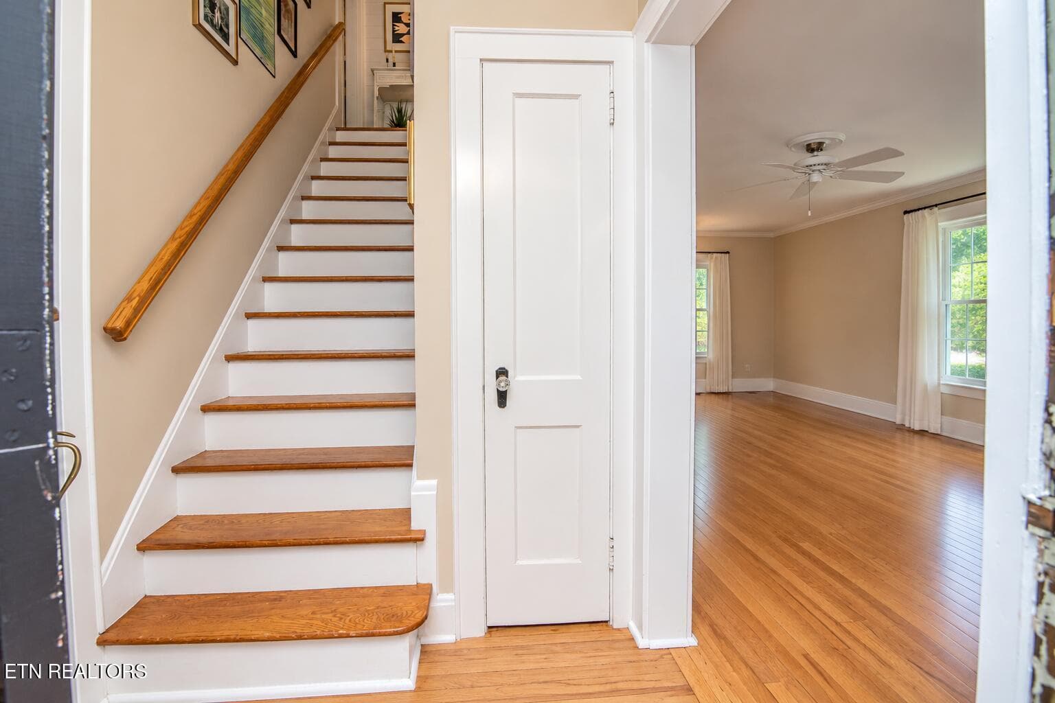 Bright Neutral Foyer with Staircase and - 6809 Nubbin Ridge Drive, Knoxville, TN 37919