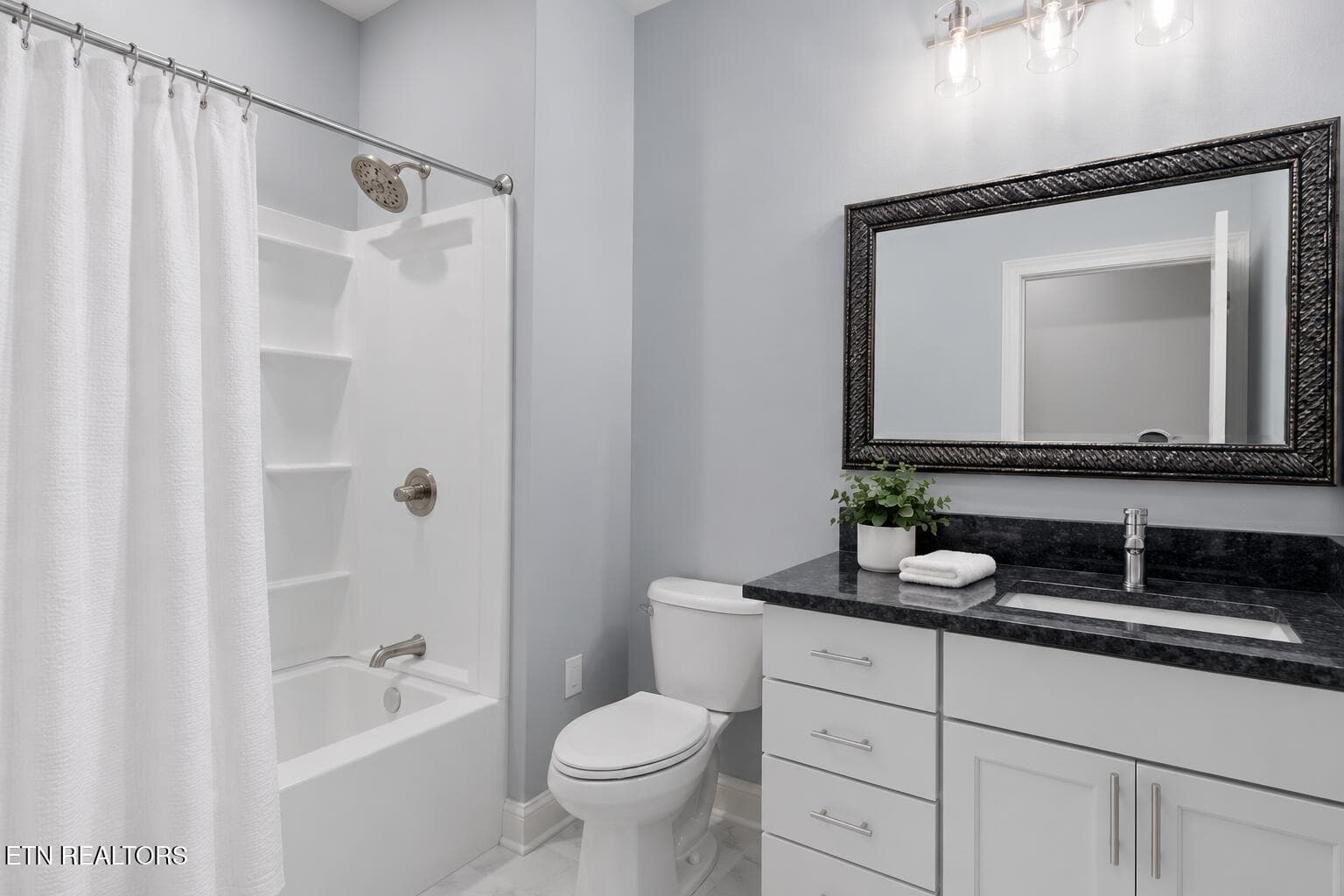 Bathroom 2 - 125 Inagehi Way, Loudon, TN 37774
