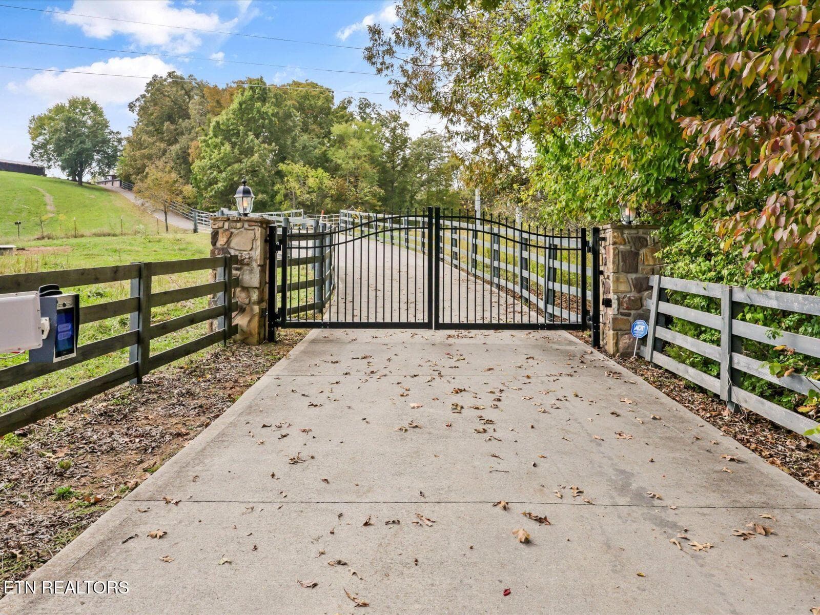 4 - 1001 Smith School Rd, Strawberry Plains, TN 37871