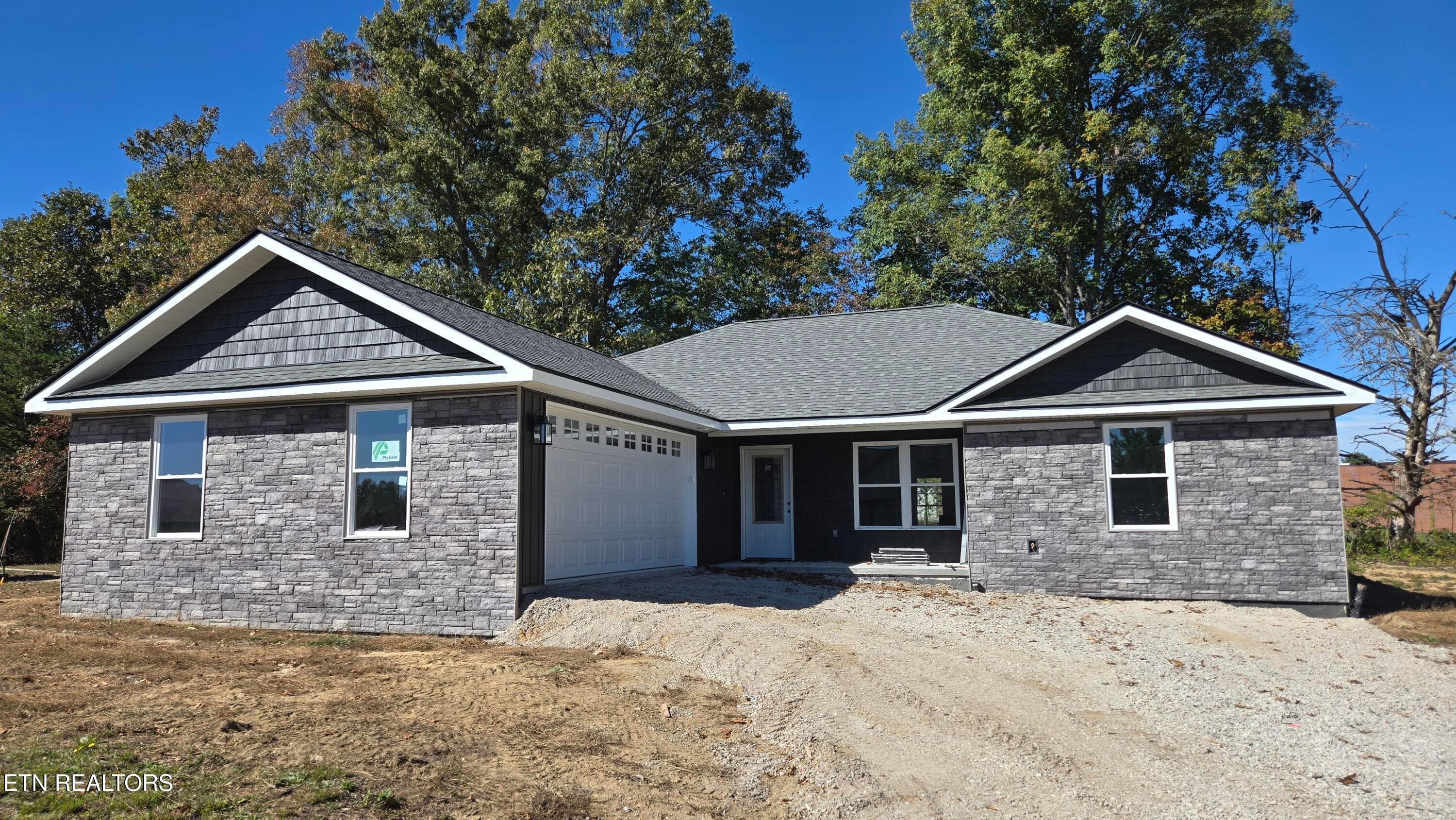 20261020_134555 - 234 Hinch Mountain View Rd, Crossville, TN 38555