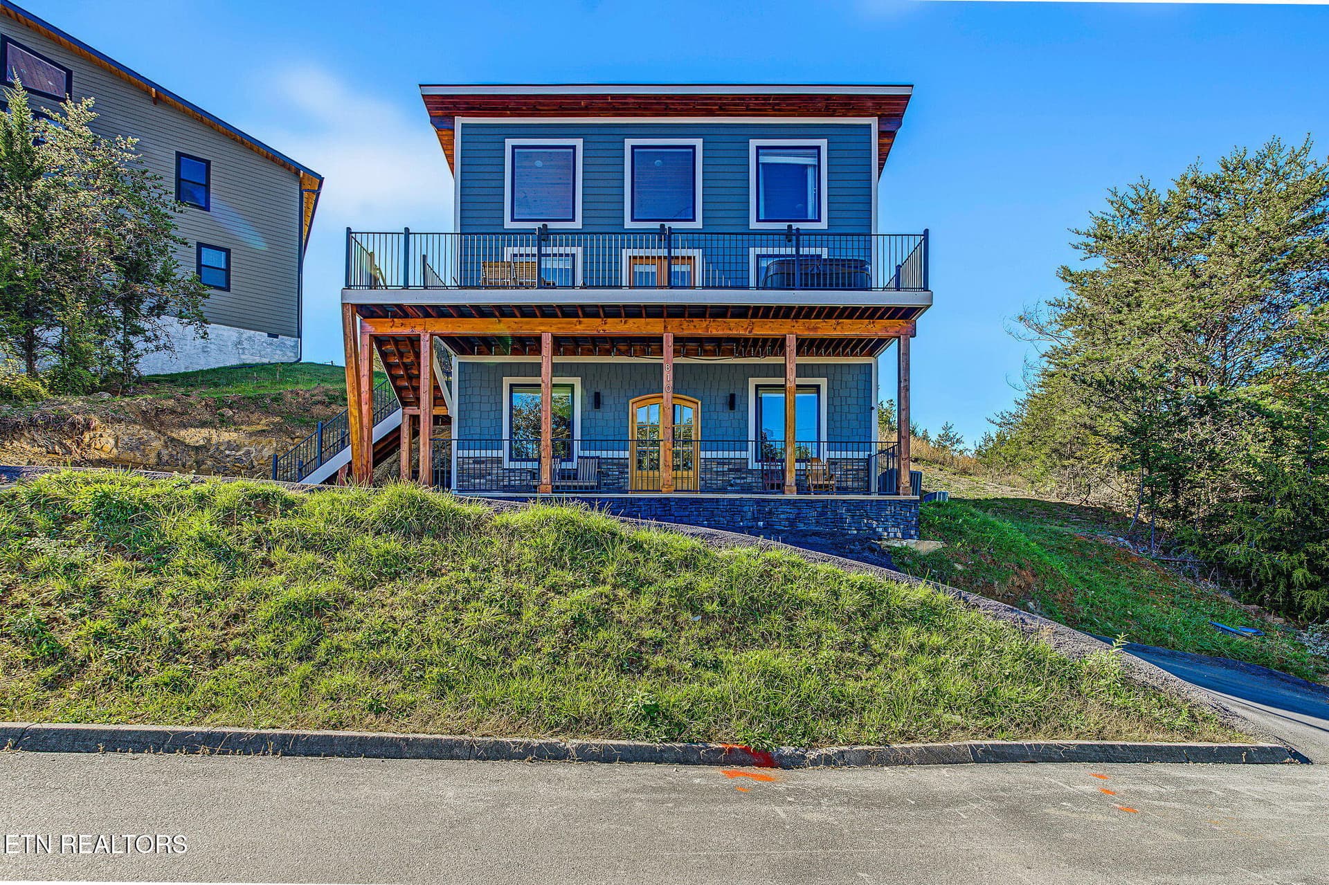 810 Blue Herring Way, Sevierville, TN 37876