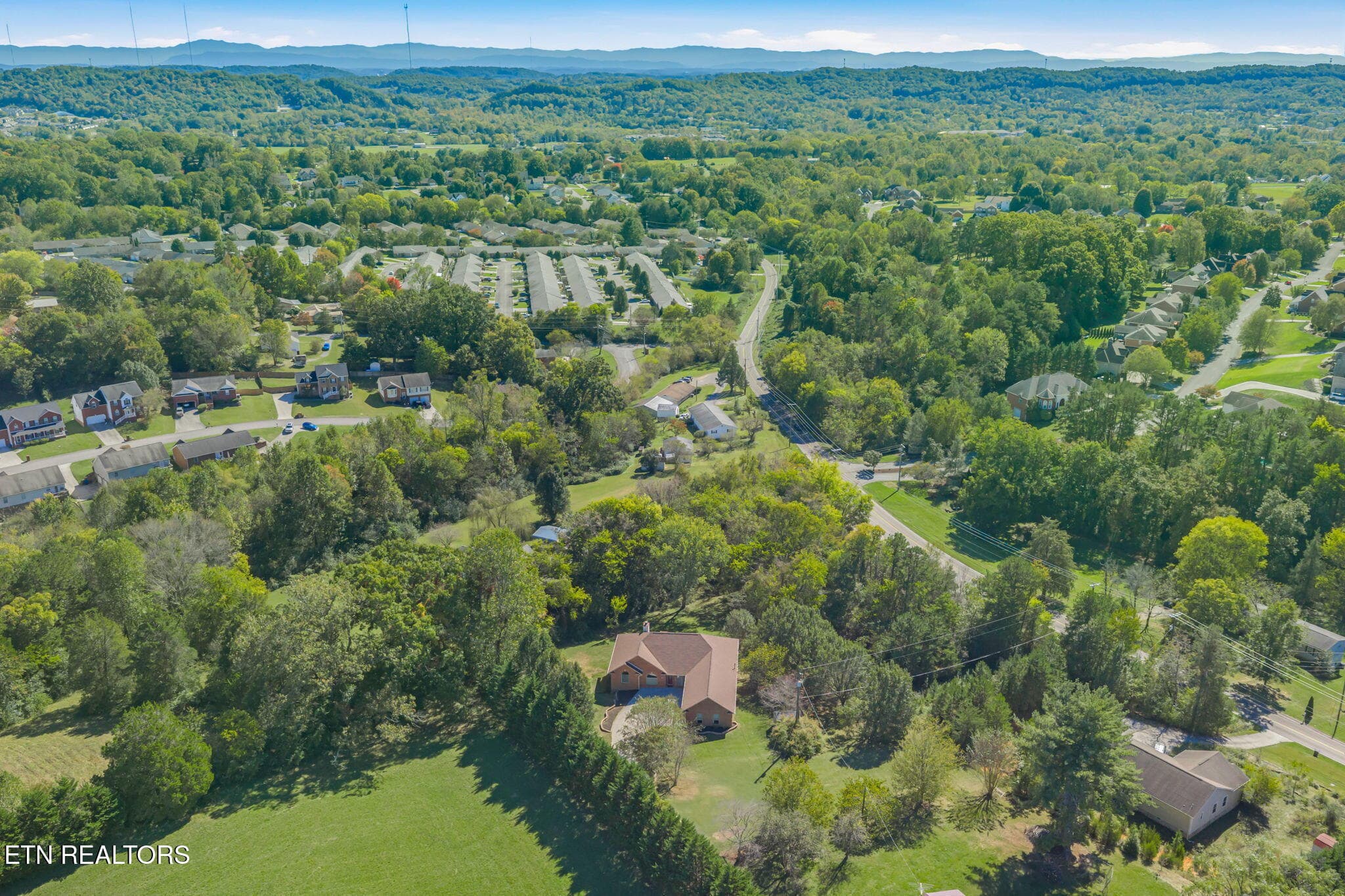 Aerial #4 - 8128 Heiskell Rd, Powell, TN 37849