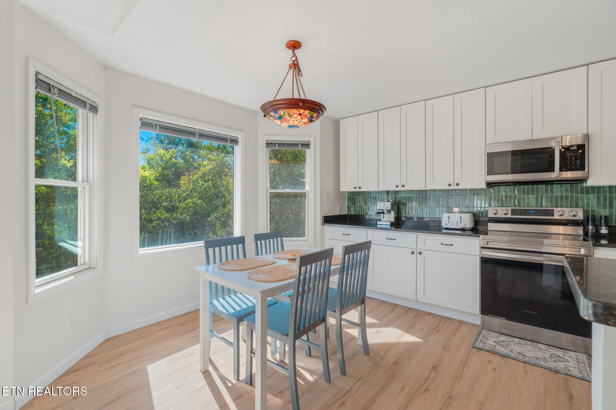 Kitchen #1 - 8128 Heiskell Rd, Powell, TN 37849