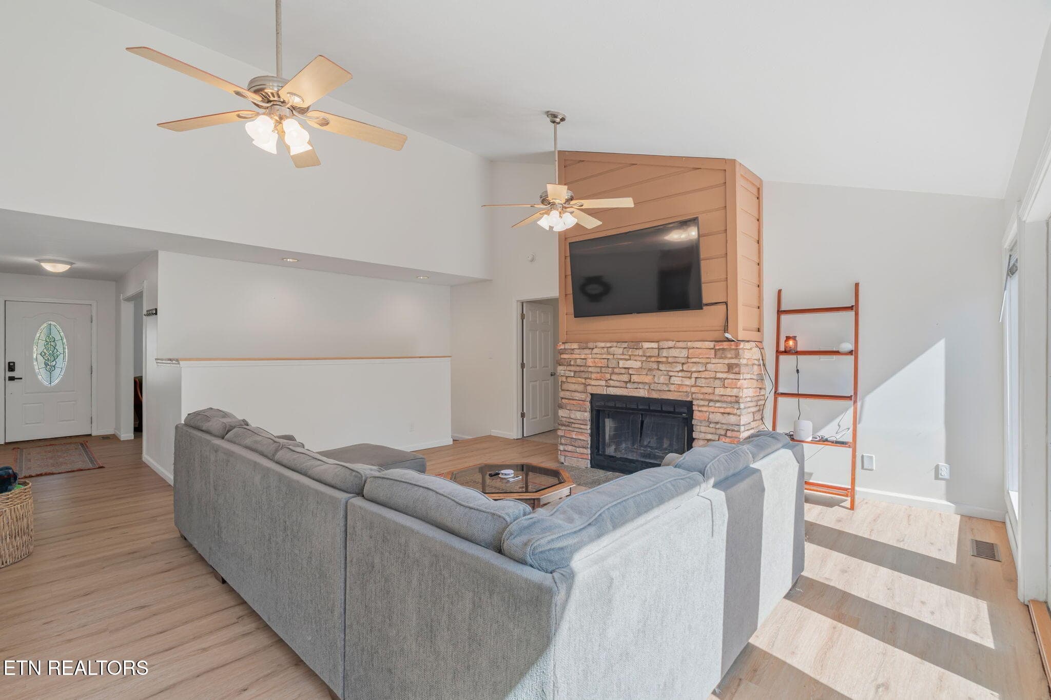 Great Room #4 - 8128 Heiskell Rd, Powell, TN 37849