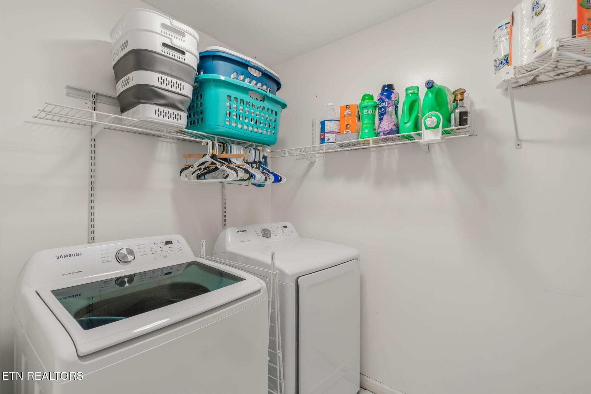 Laundry Room - 8128 Heiskell Rd, Powell, TN 37849