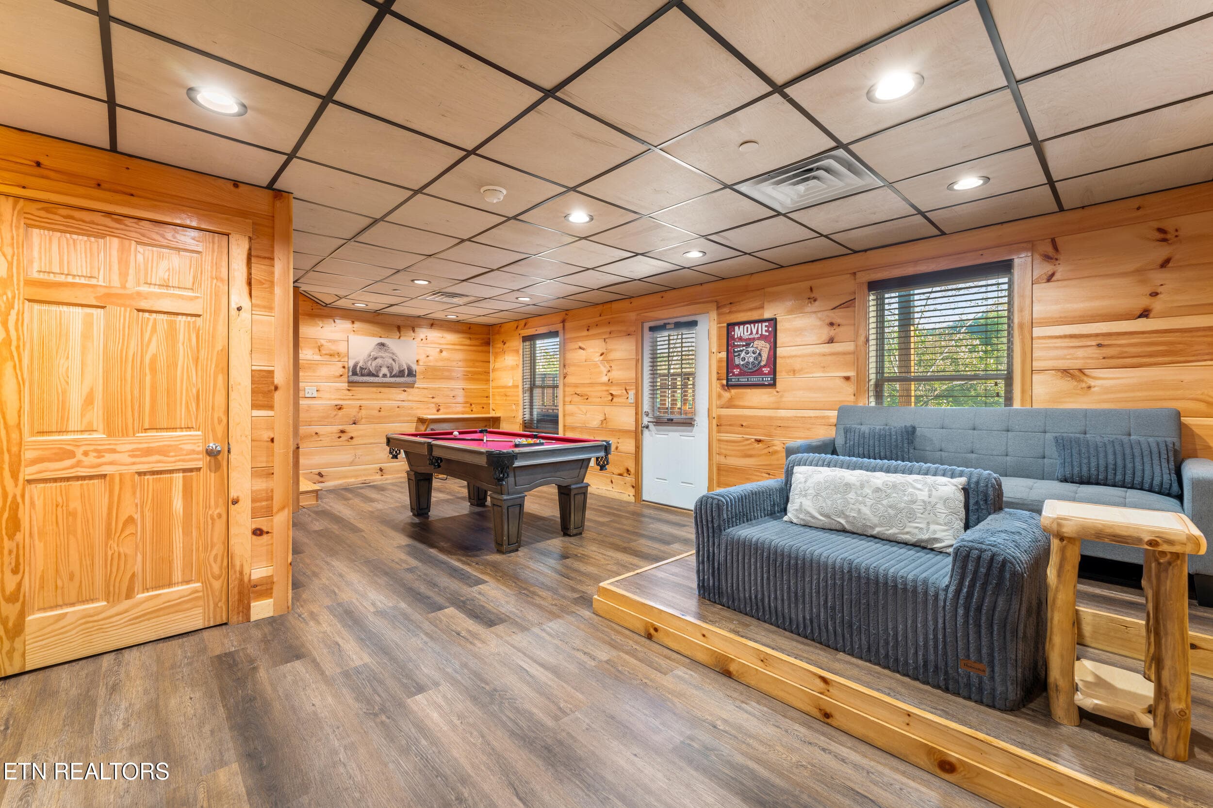 015 - 813 String Run Way St, Pigeon Forge, TN 37863