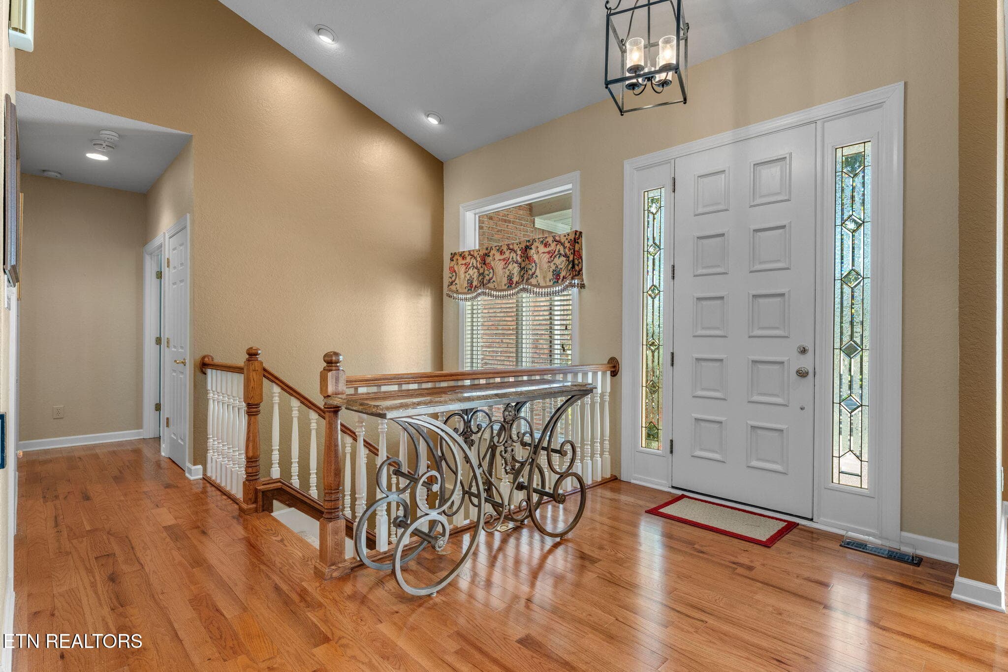 Foyer - 404 Catoosa Lane, Loudon, TN 37774