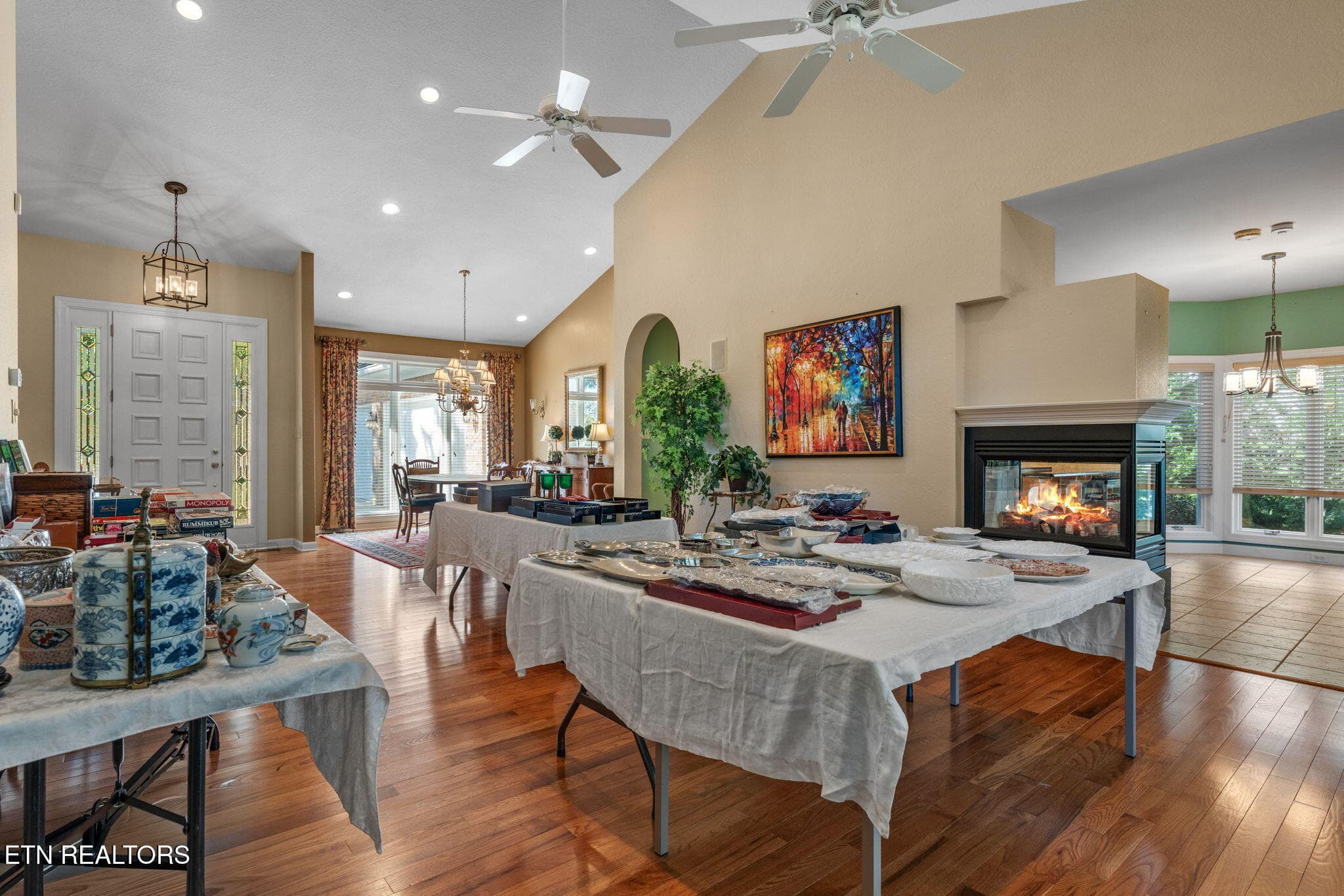 Great Room - 404 Catoosa Lane, Loudon, TN 37774