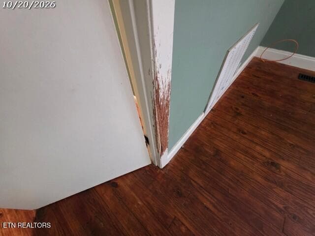 Damage - trim - 520 Burns Rd, Knoxville, TN 37914
