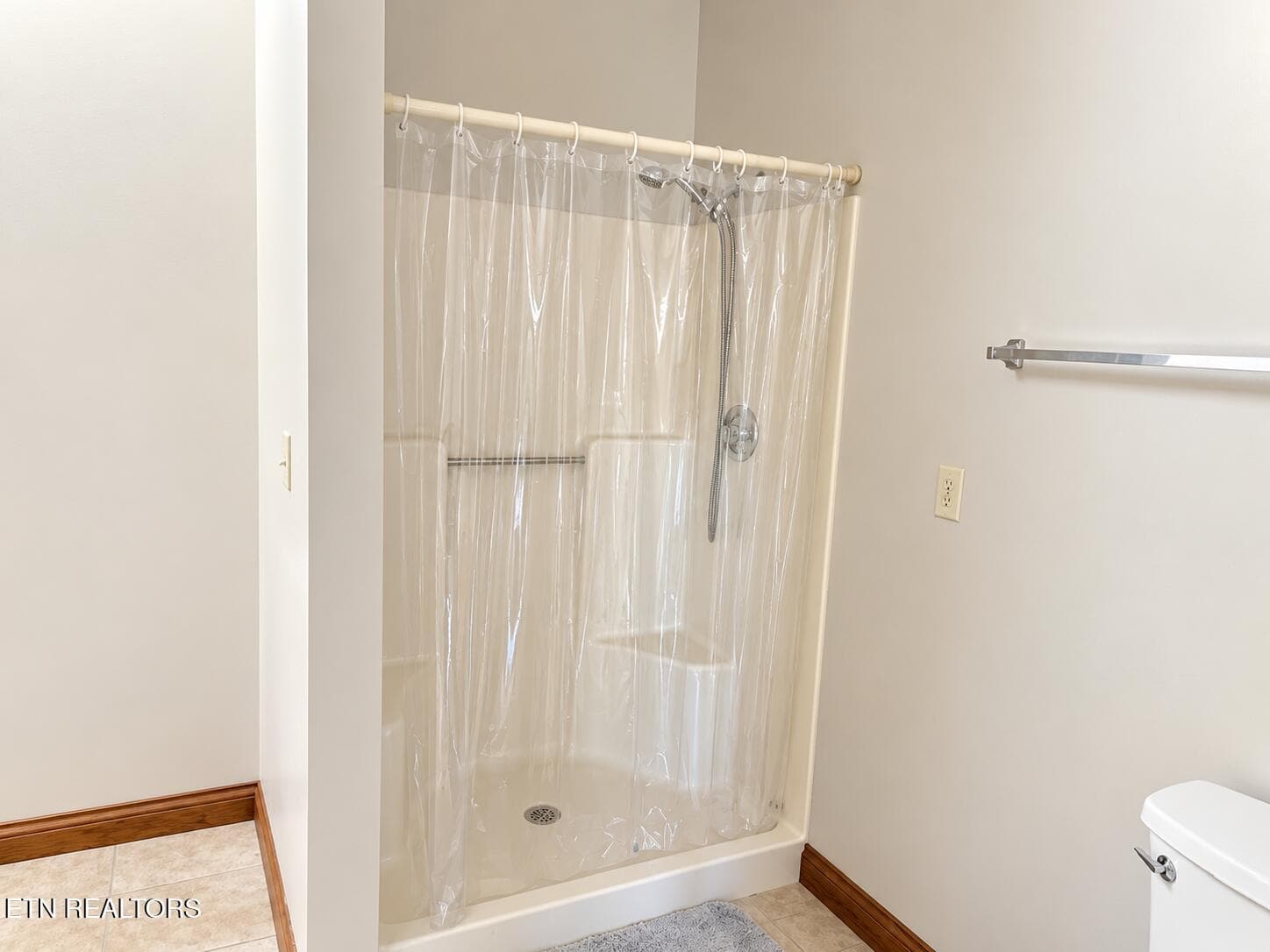 69e3d82b-fe10-4e91-8c4e-33d90846e24f - 463 Fox Lake Lane, LaFollette, TN 37766