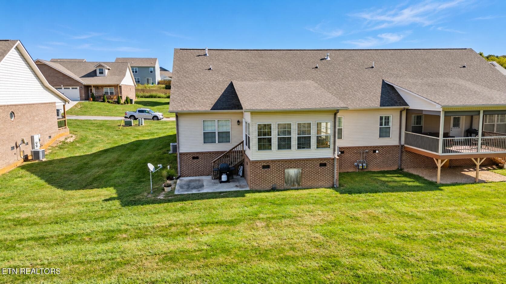 8 - 3021 Villas Creekside Drive, Dandridge, TN 37725
