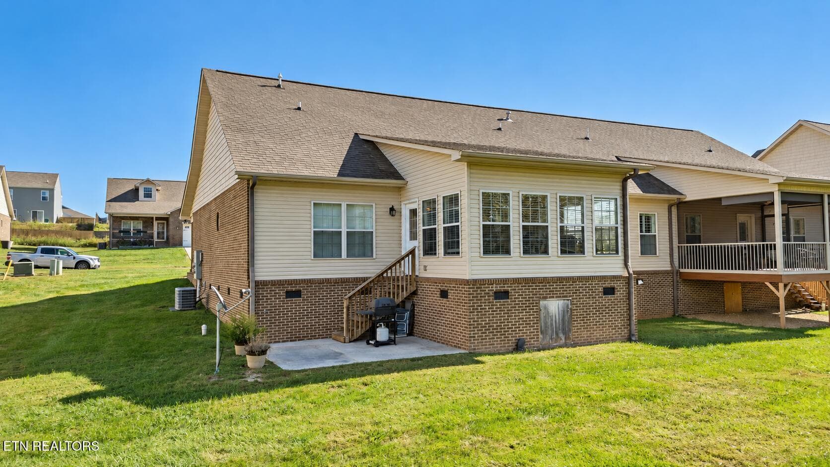 9 - 3021 Villas Creekside Drive, Dandridge, TN 37725