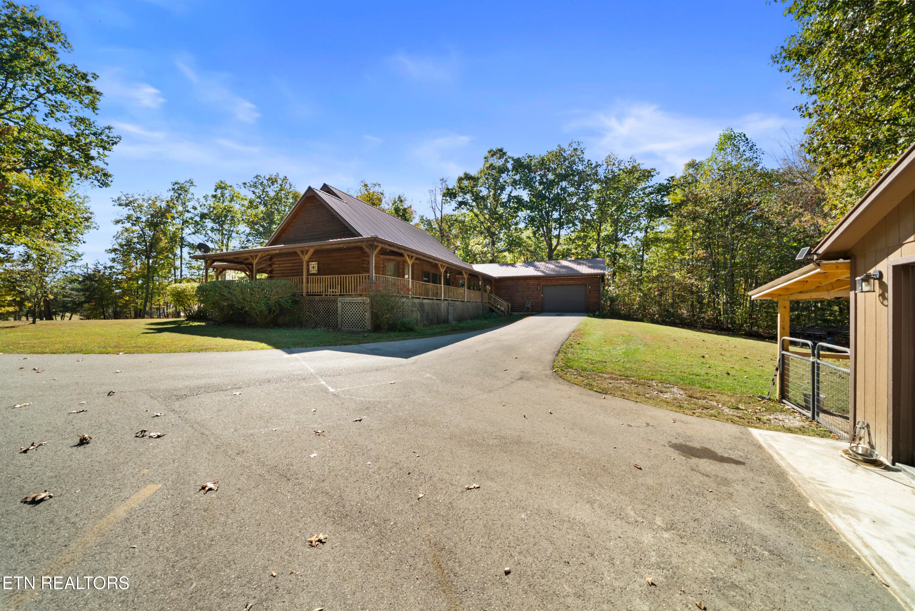 DSC01146 - 545 Dripping Springs Rd, Monterey, TN 38574