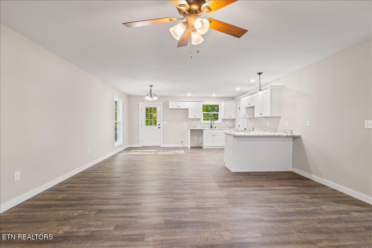 07-377 Summit Dr - 377 Summit Drive, Speedwell, TN 37870