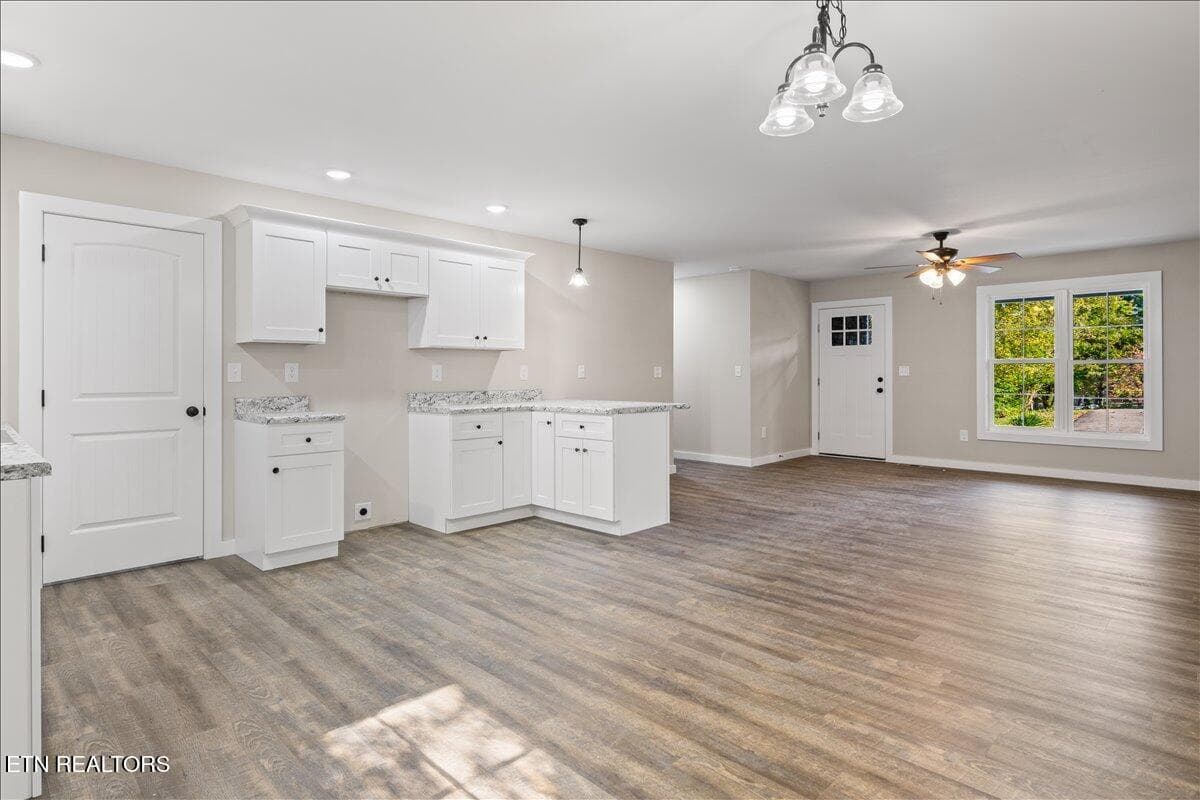17-377 Summit Dr - 377 Summit Drive, Speedwell, TN 37870