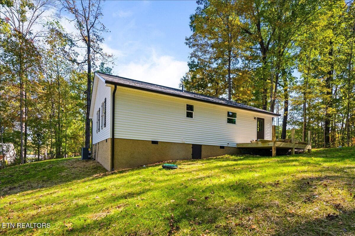 35-377 Summit Dr - 377 Summit Drive, Speedwell, TN 37870