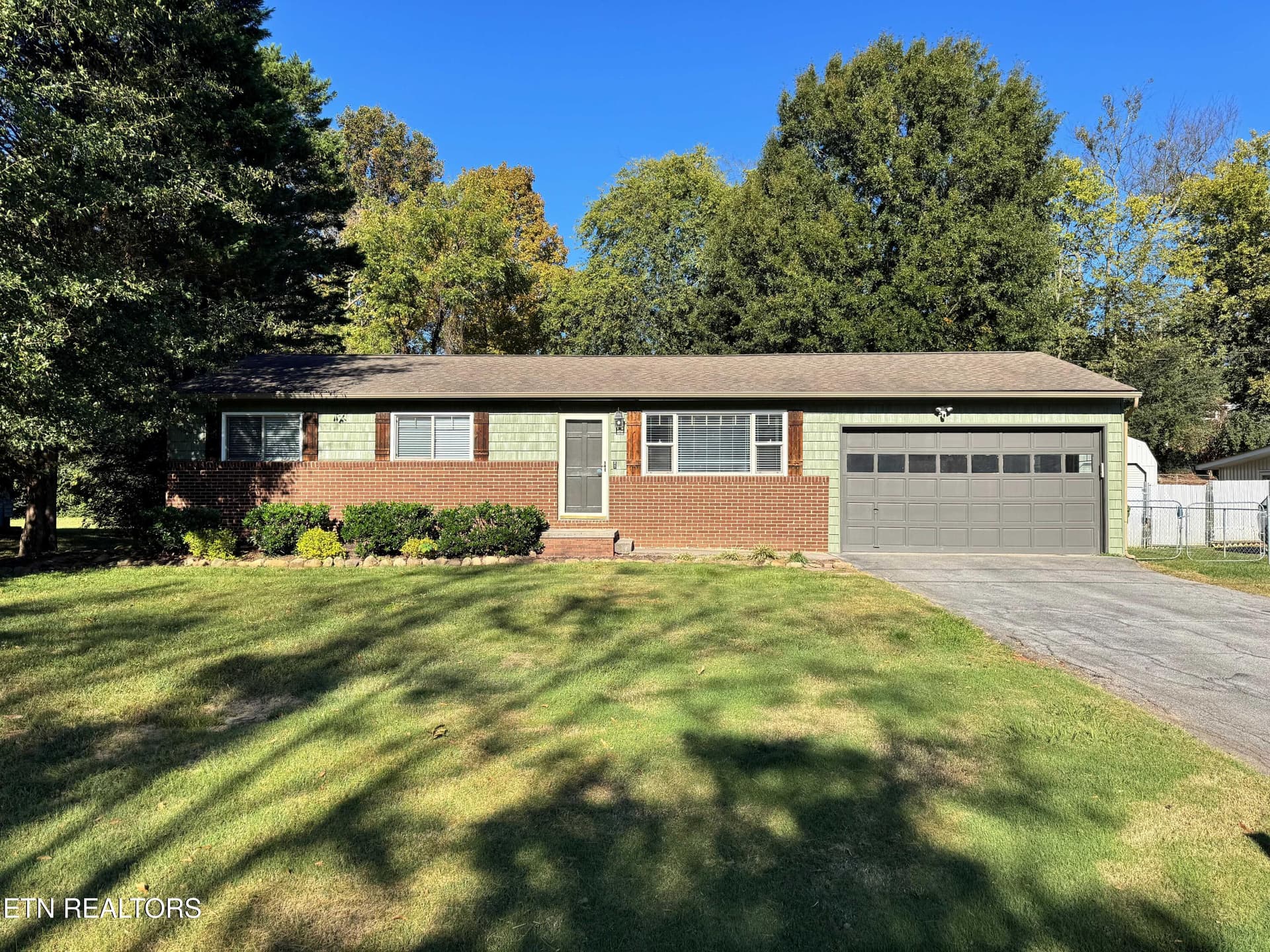 1409 Parkside Drive, Maryville, TN 37803