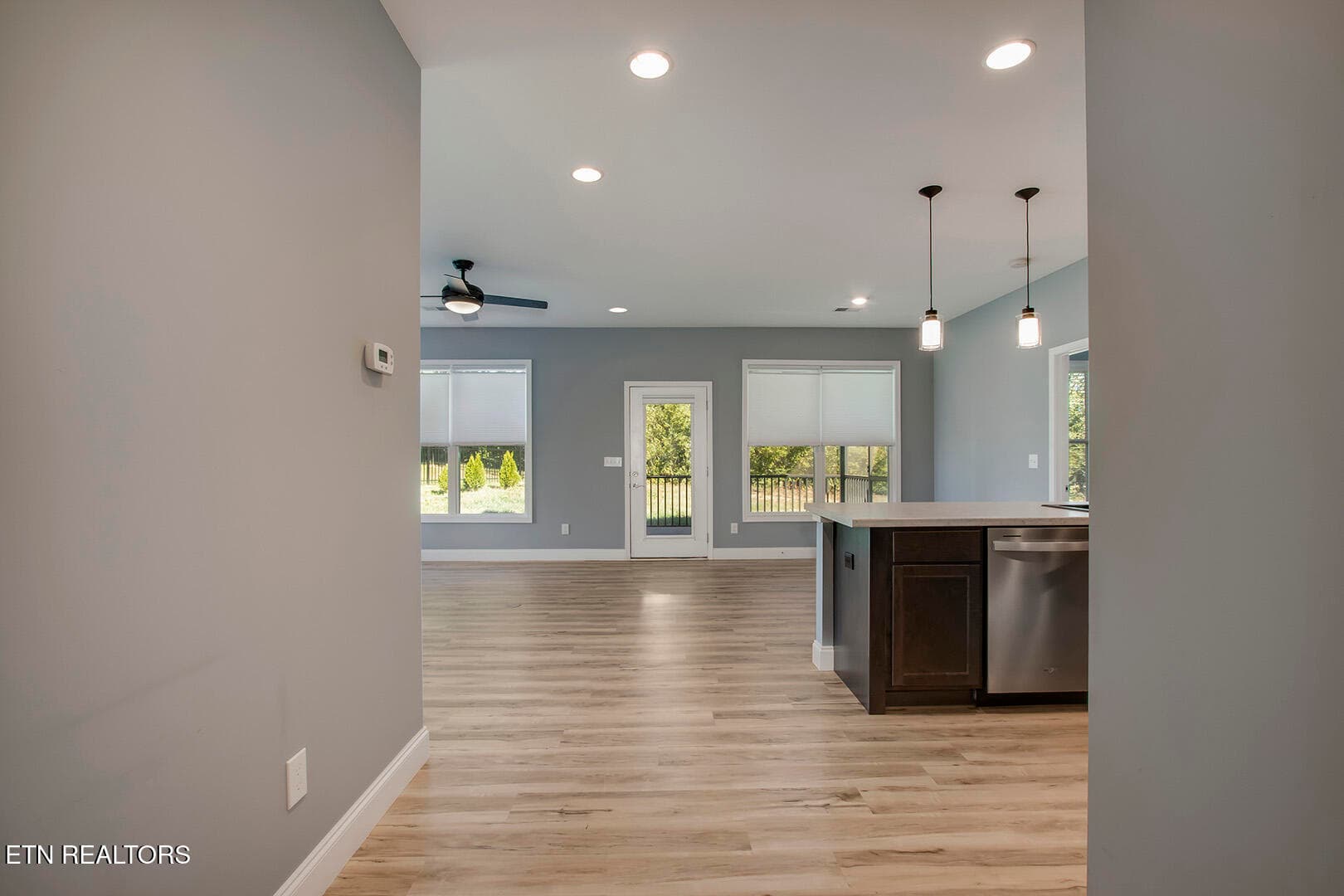 04_OganaLane_211_EntryView - 211 Ogana Lane, Loudon, TN 37774