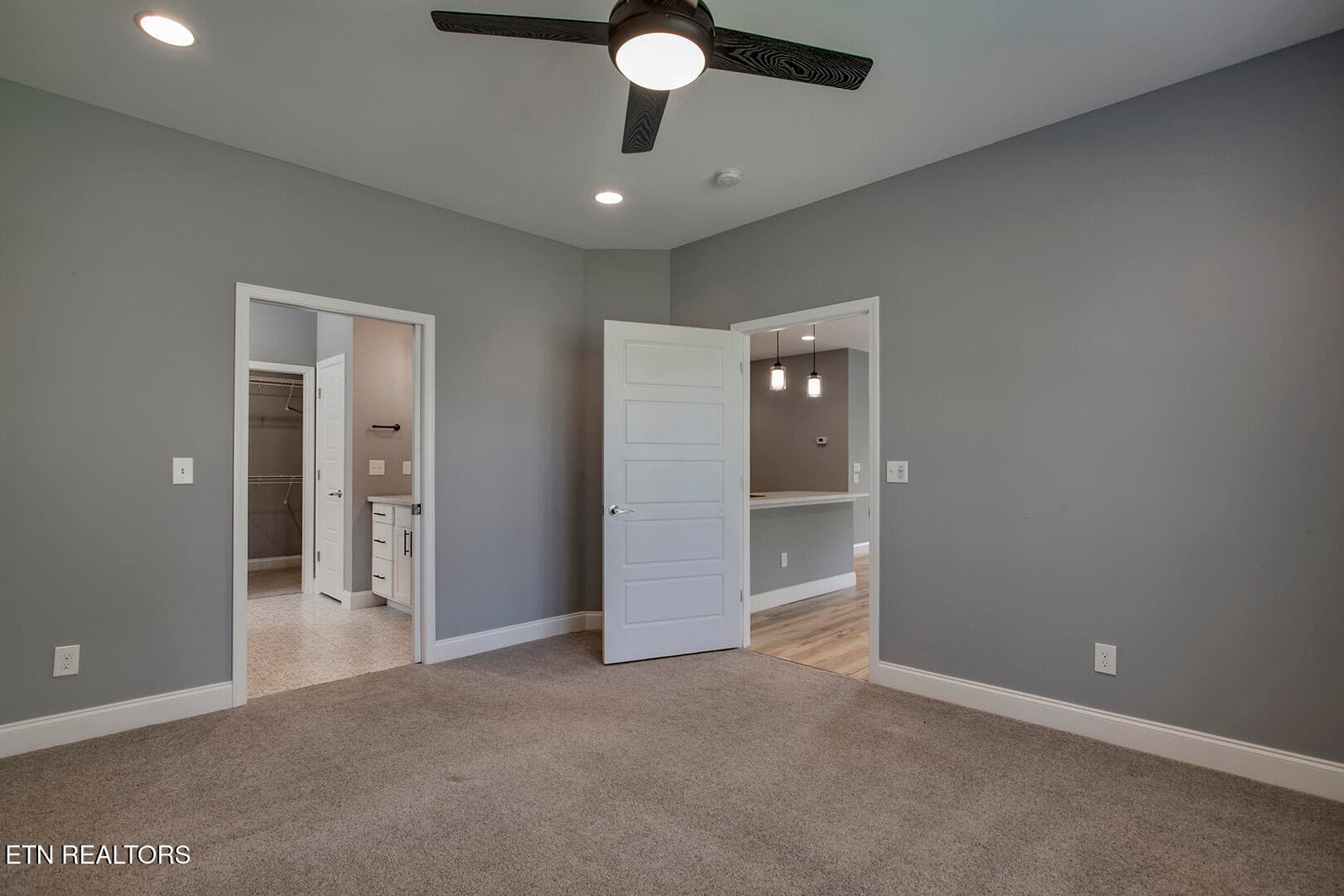 21_OganaLane_211_MasterBedroom02 - 211 Ogana Lane, Loudon, TN 37774