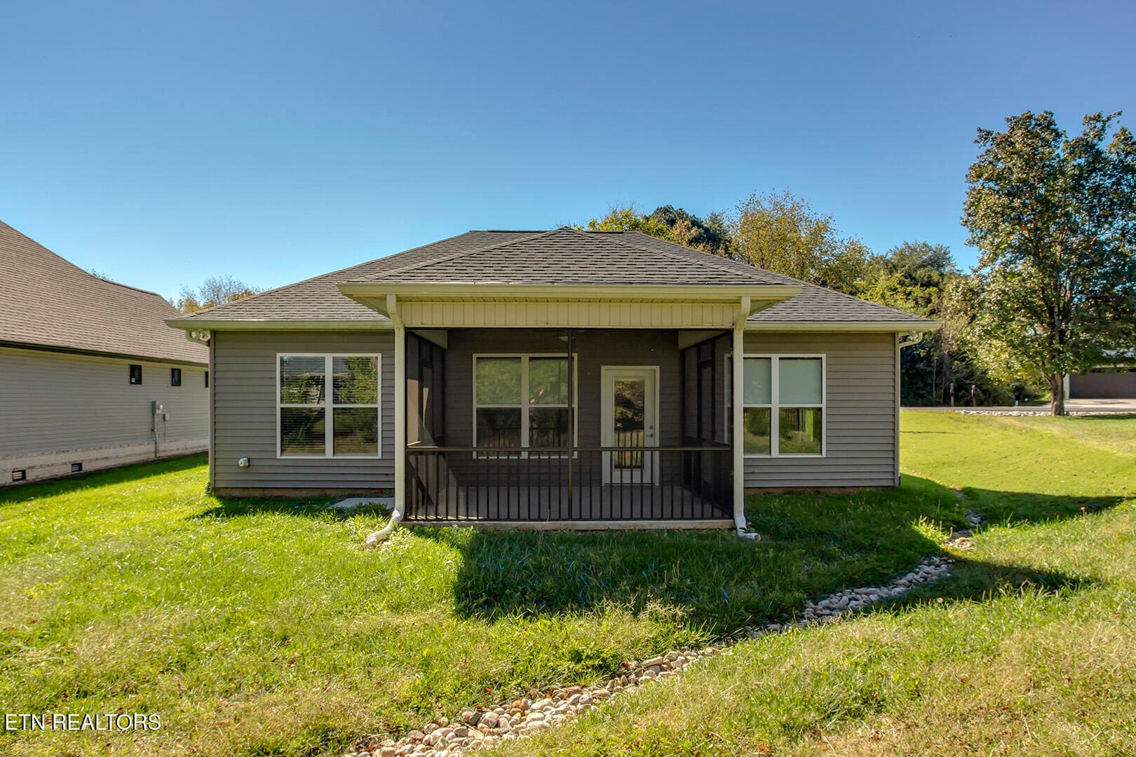 36_OganaLane_211_Back - 211 Ogana Lane, Loudon, TN 37774