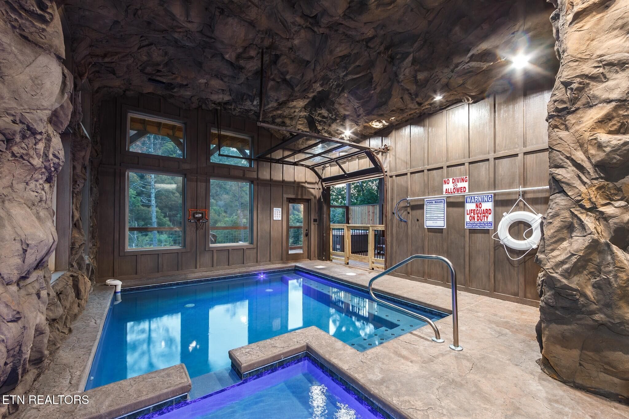 3 - 2139 Coopers Hawk Way, Sevierville, TN 37862