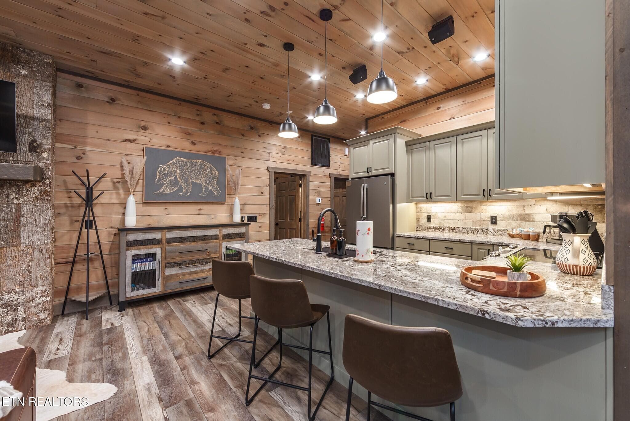 9 - 2139 Coopers Hawk Way, Sevierville, TN 37862