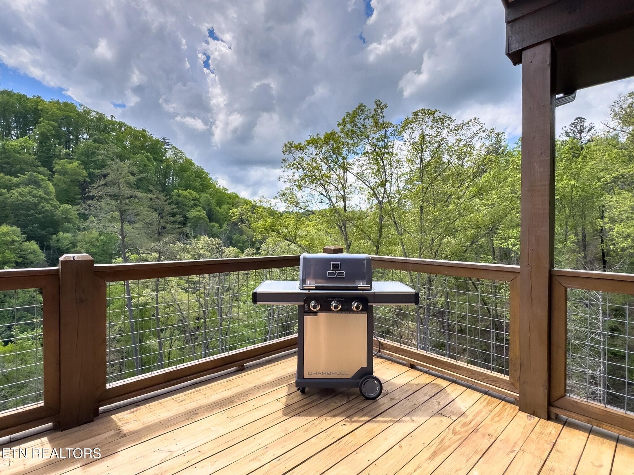 27 - 2139 Coopers Hawk Way, Sevierville, TN 37862