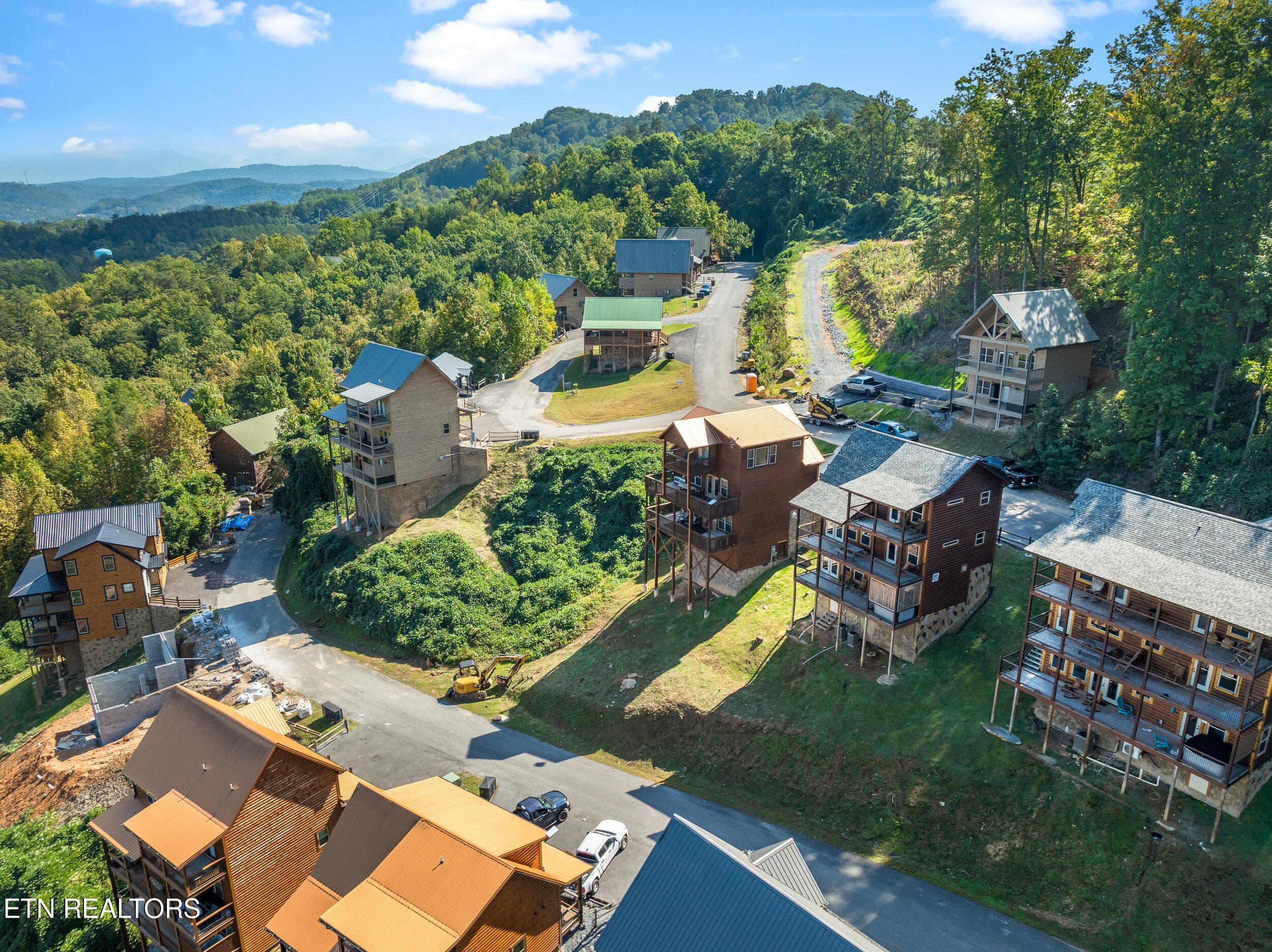 3307 Pine Peak Way-52 - 3307 Pine Peak Way, Sevierville, TN 37862