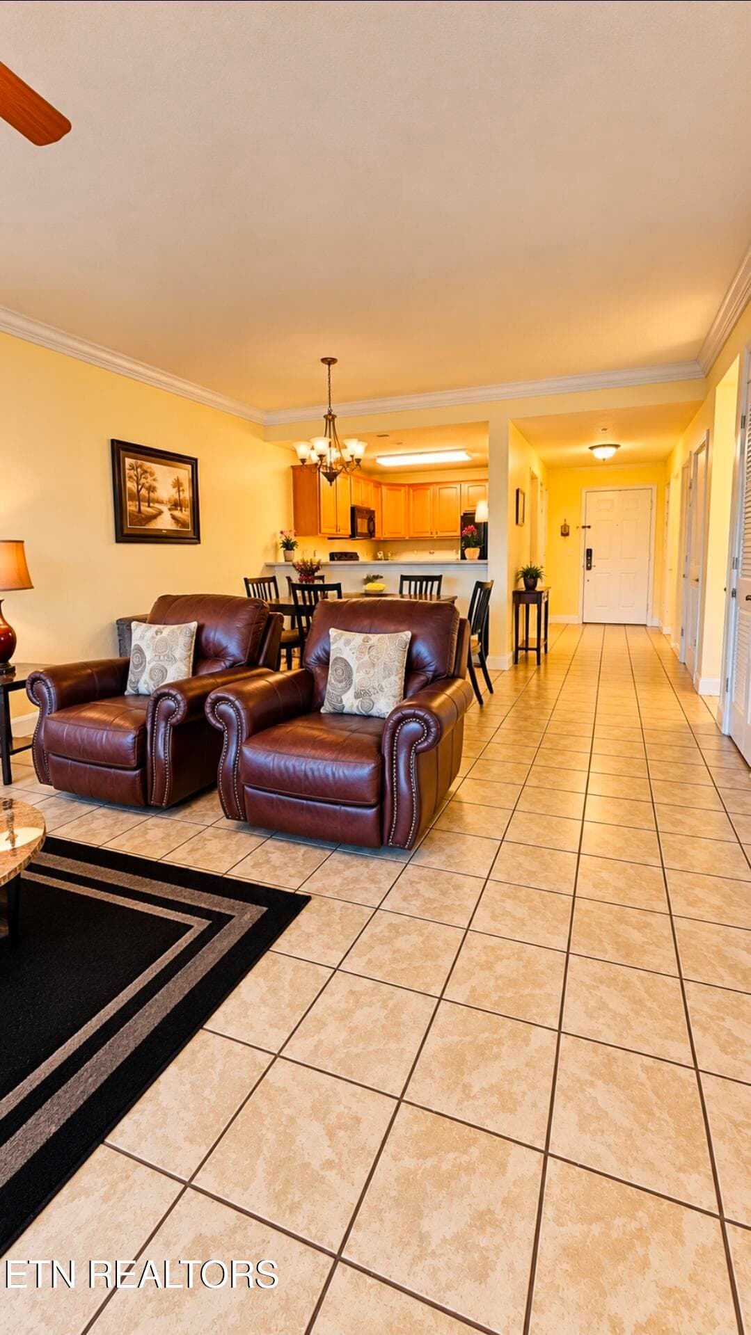 Cozy Furnishings - 124 Plaza Drive UNIT 5406, Pigeon Forge, TN 37863