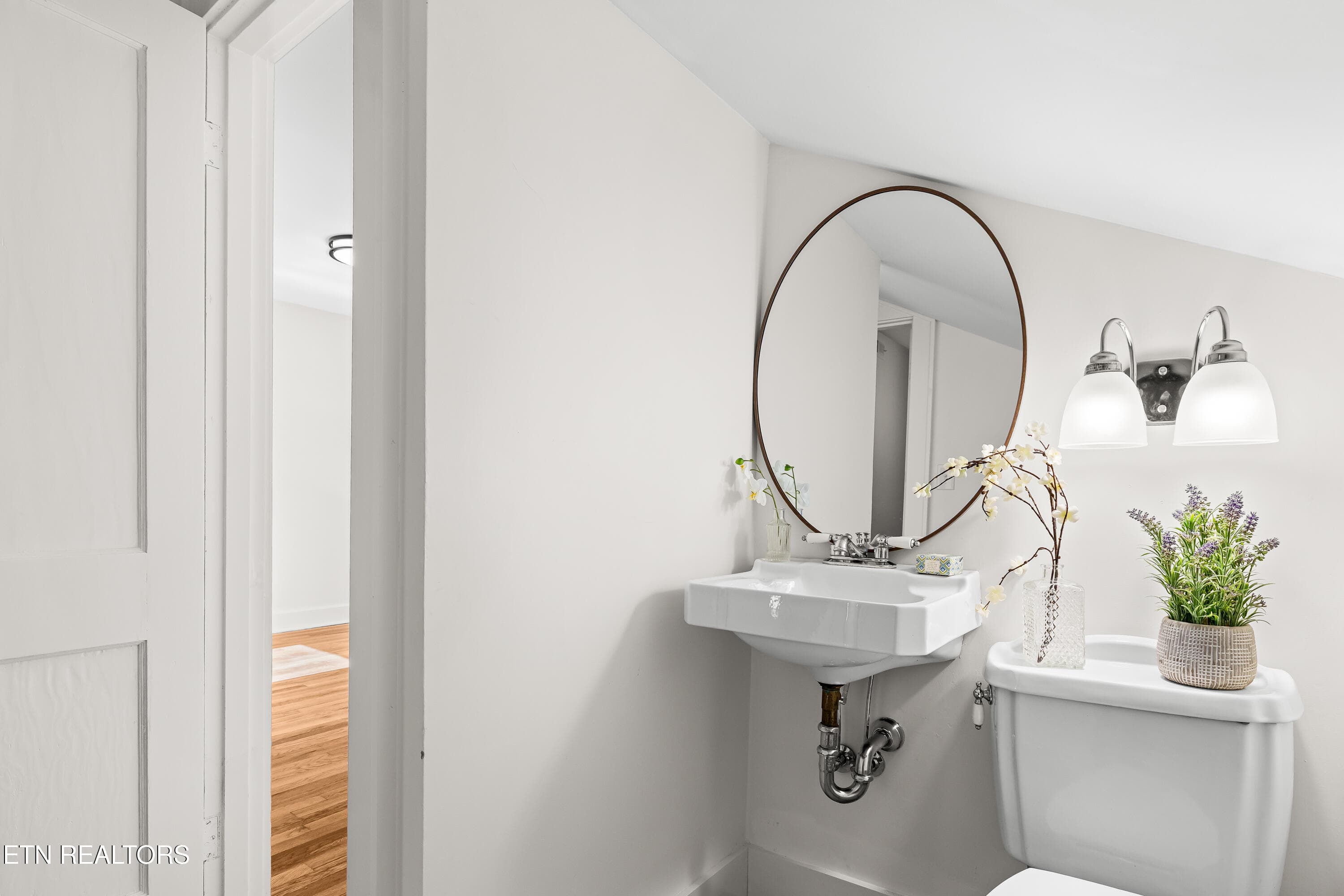 Half Bath - 4610 Green Rd, Maryville, TN 37804