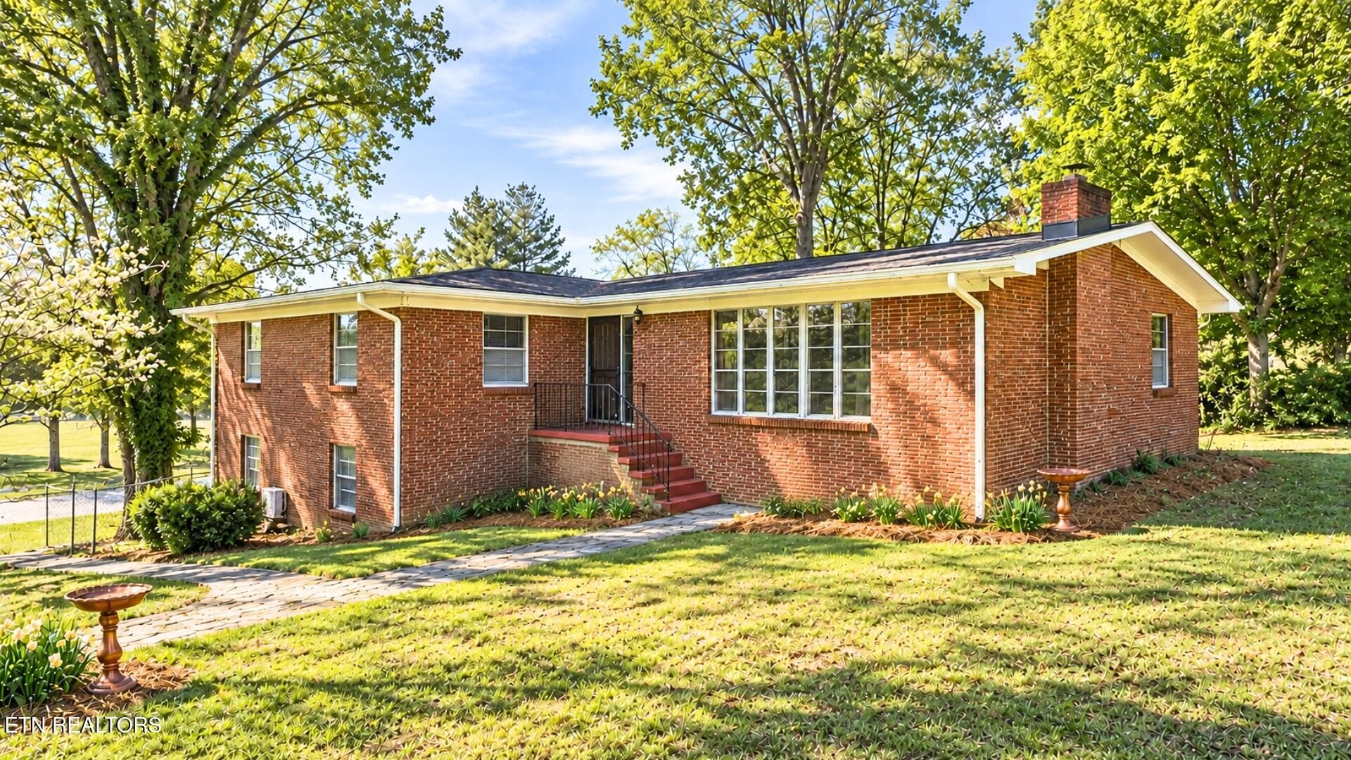 603 Crestview Drive, Rockwood, TN 37854