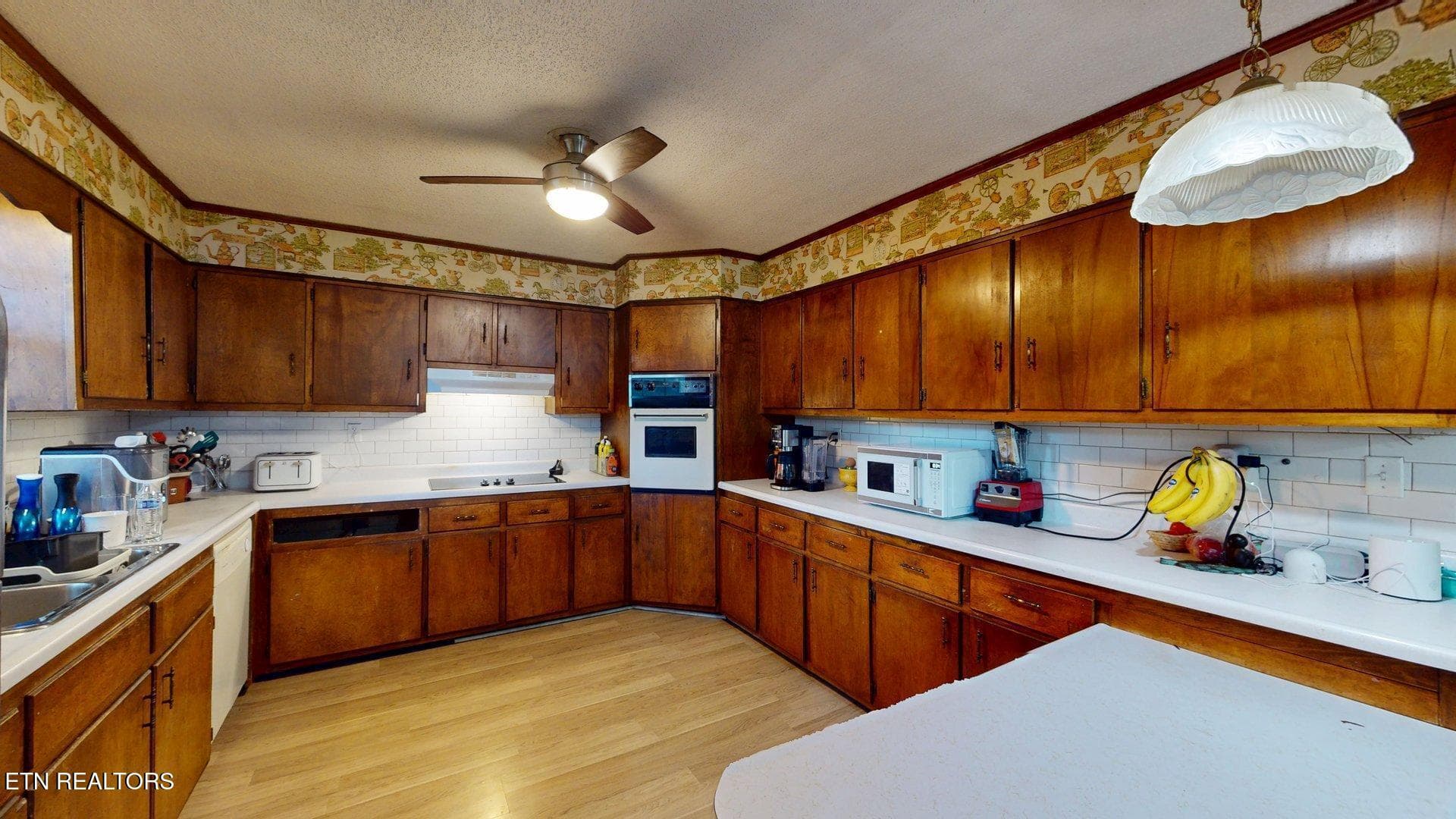Linwood-Dr-10232026_213610 - 145 Linwood Drive, Sweetwater, TN 37874