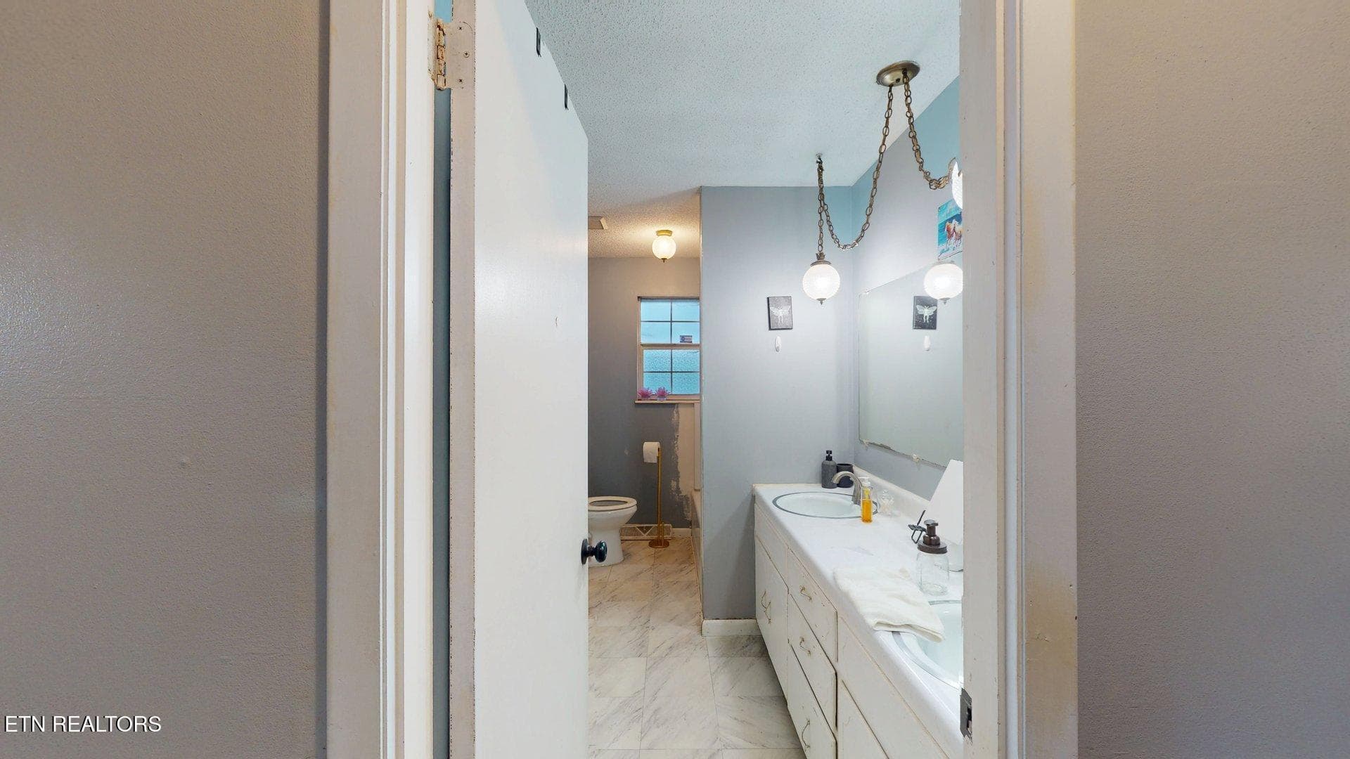 Linwood-Dr-10232026_213708 - 145 Linwood Drive, Sweetwater, TN 37874