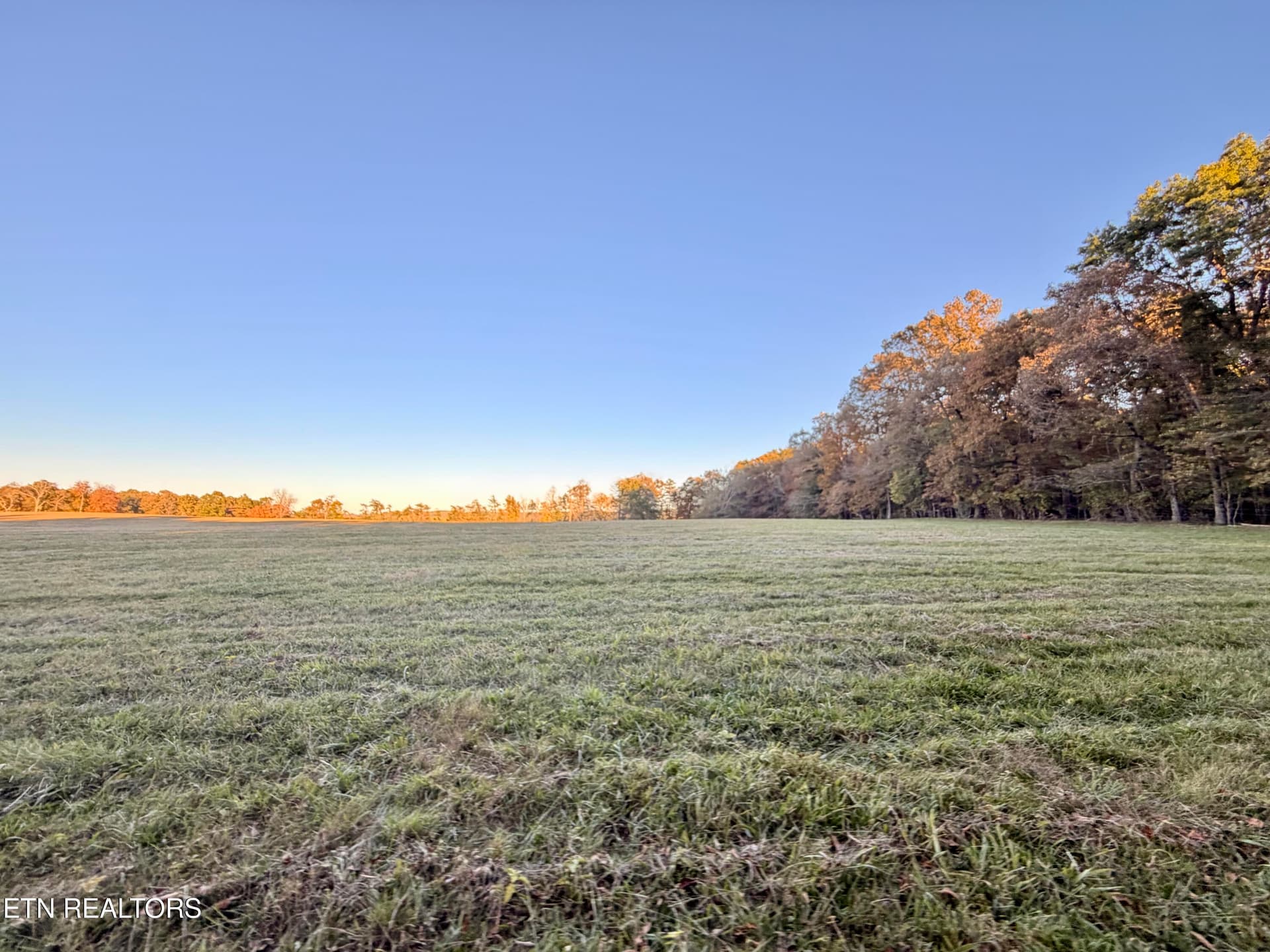 Poke Patch Rd, Crossville, TN 38572