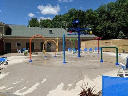 SPLASH PAD - 729 Sheffick Drive, Clifton Township, PA 18424, Clifton Township
