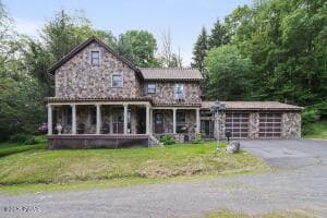 PW-251738_71 - 204 Bellemonte Avenue, Hawley, PA 18428, Hawley