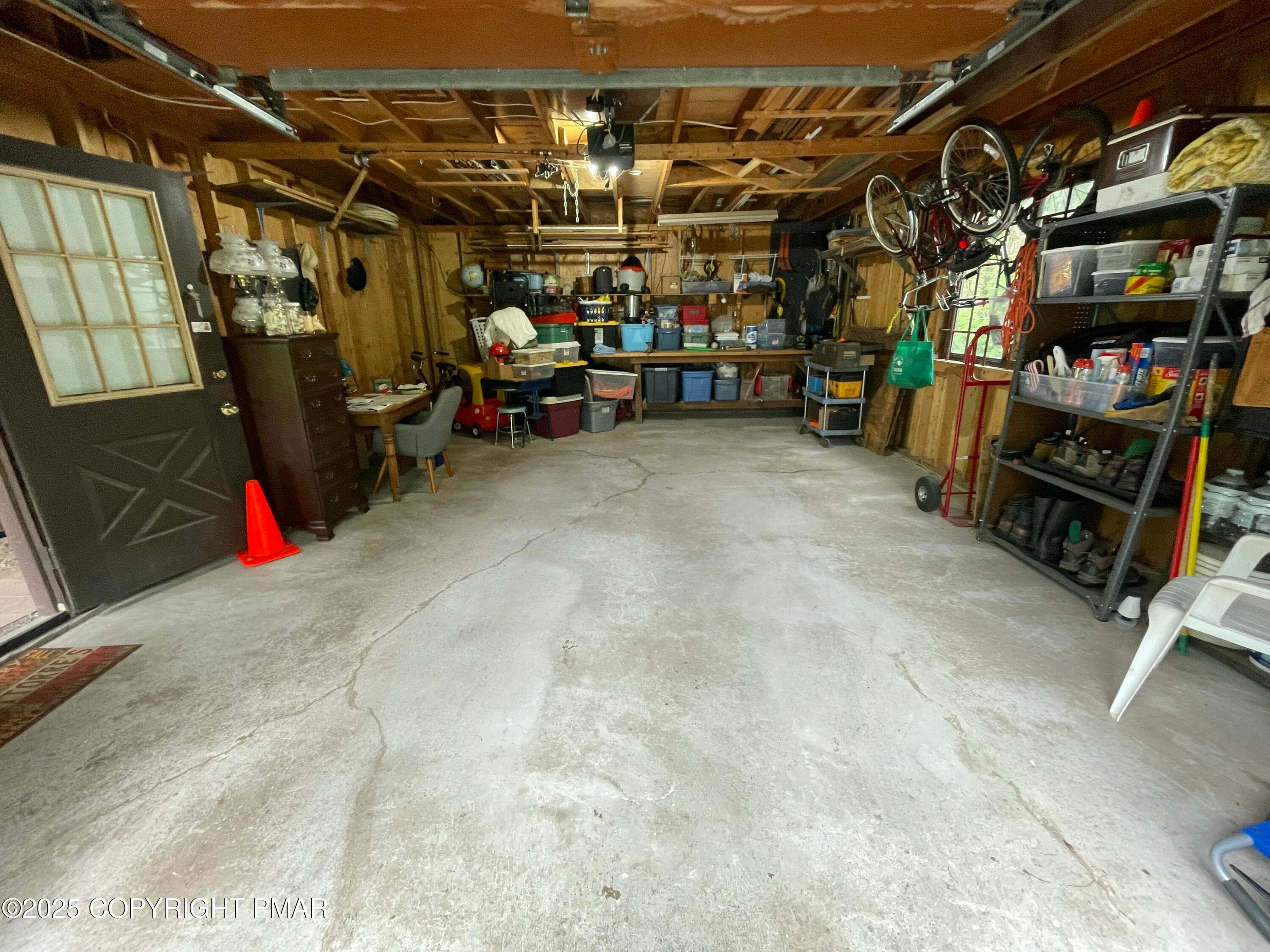 Garage - 18 Sherman Drive, Tobyhanna, PA 18466, Tobyhanna