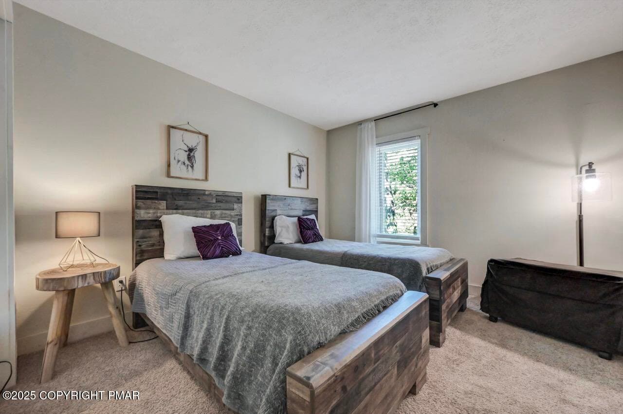 Guest Bedroom - 40 Alpine, Lake Harmony, PA 18624