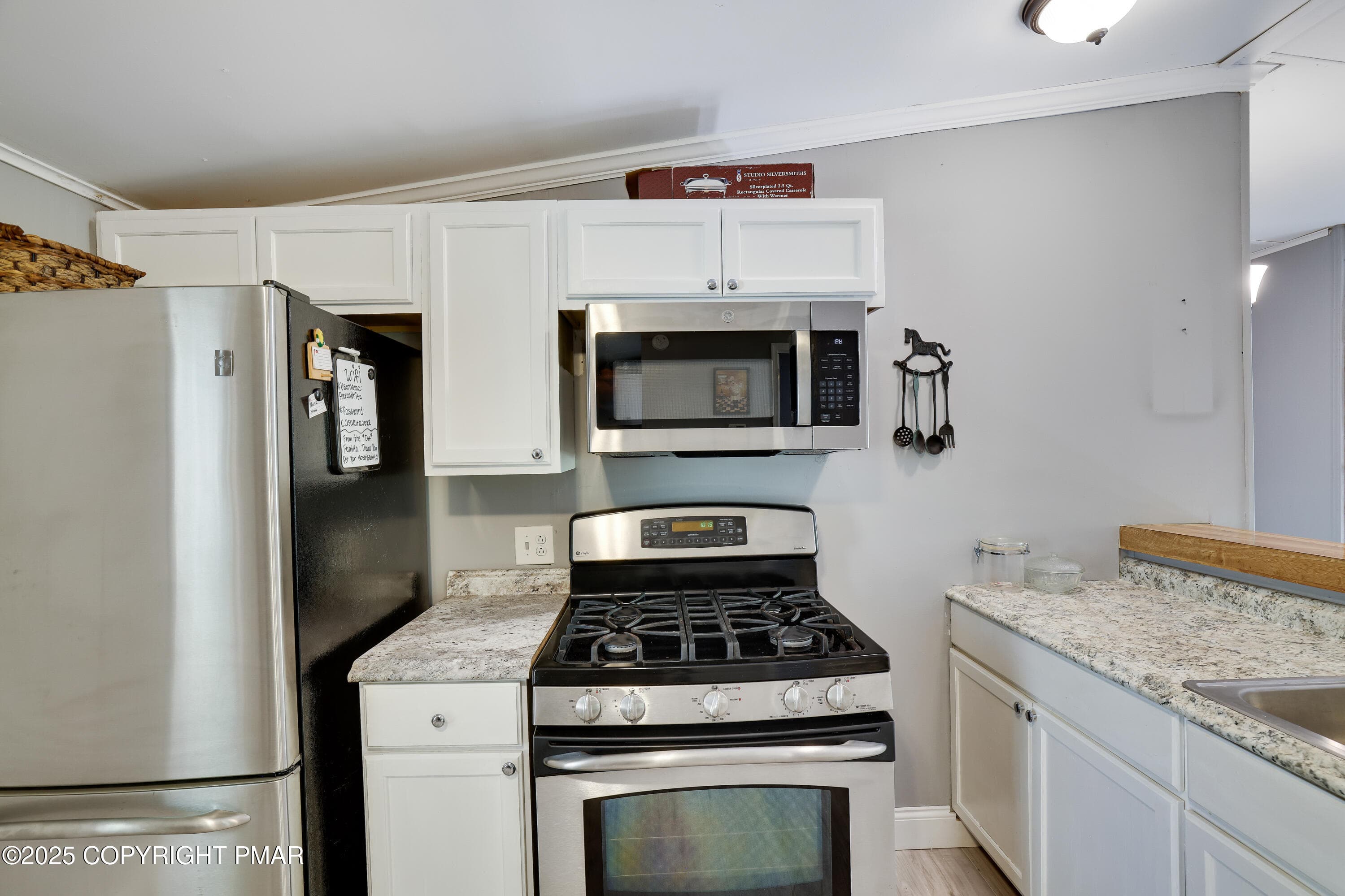 RBR56035 - 117 Teak Drive, Greentown, PA 18426, Greentown