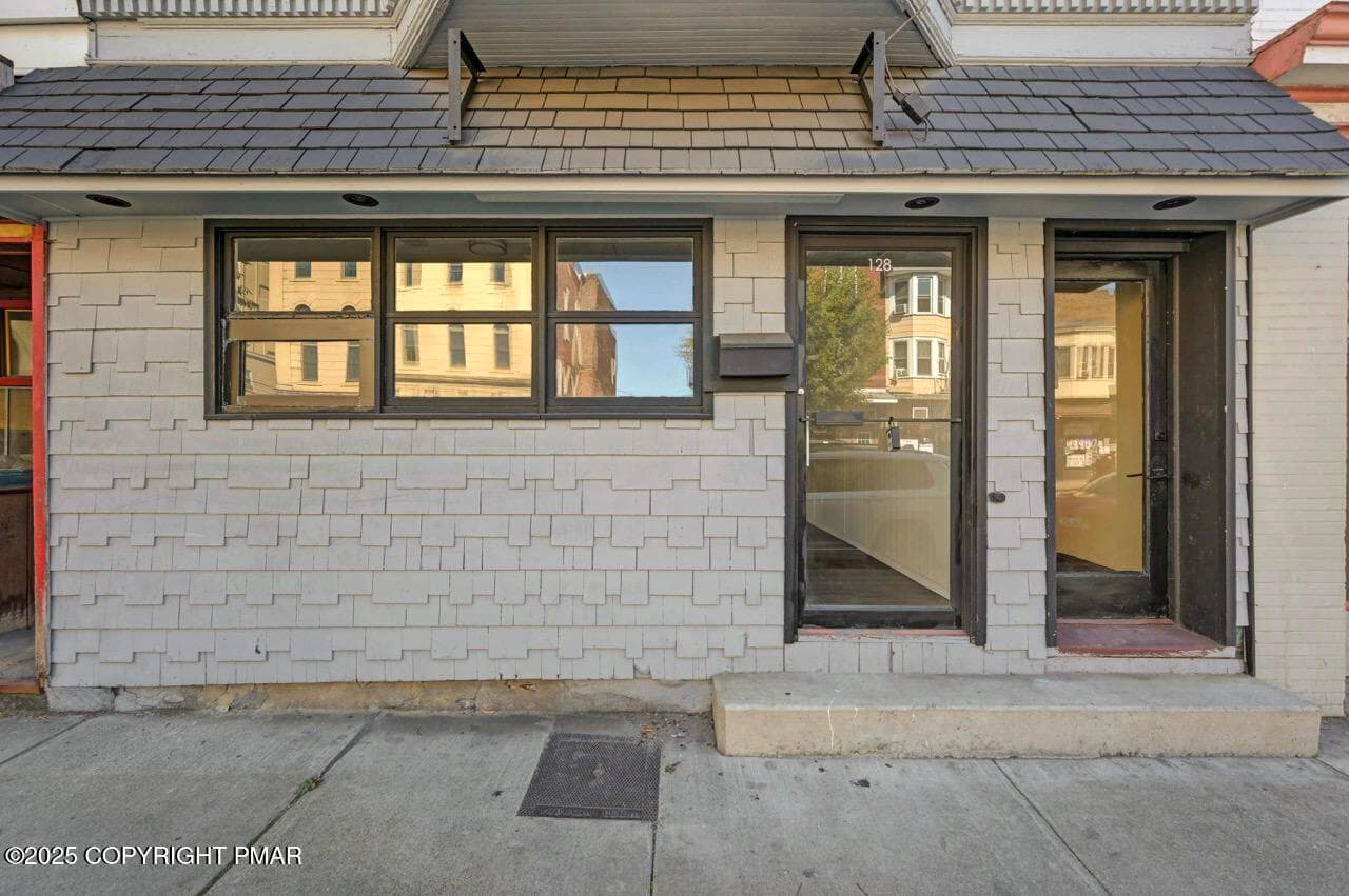 126-128 E Broad St 04 Large - 126-128 E Broad Street, Tamaqua, PA 18252, Tamaqua