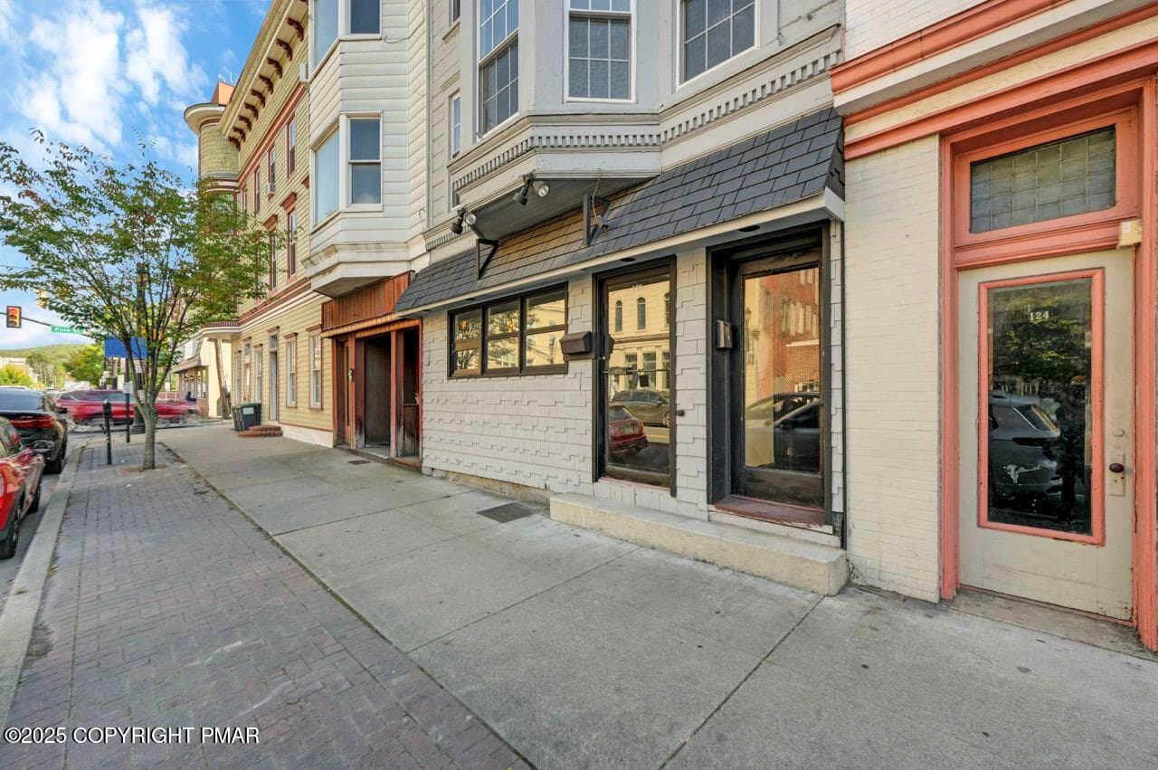 126-128 E Broad St 69 Large - 126-128 E Broad Street, Tamaqua, PA 18252, Tamaqua