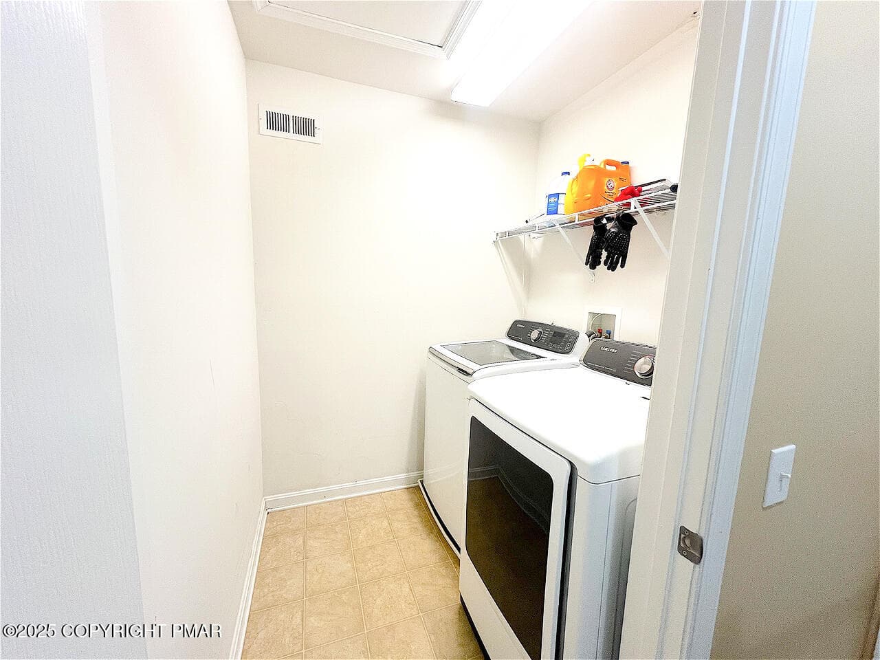 Thorndale Laundry Room - 1649 Thorndale Road LOT 70, Breinigsville, PA 18031, Breinigsville