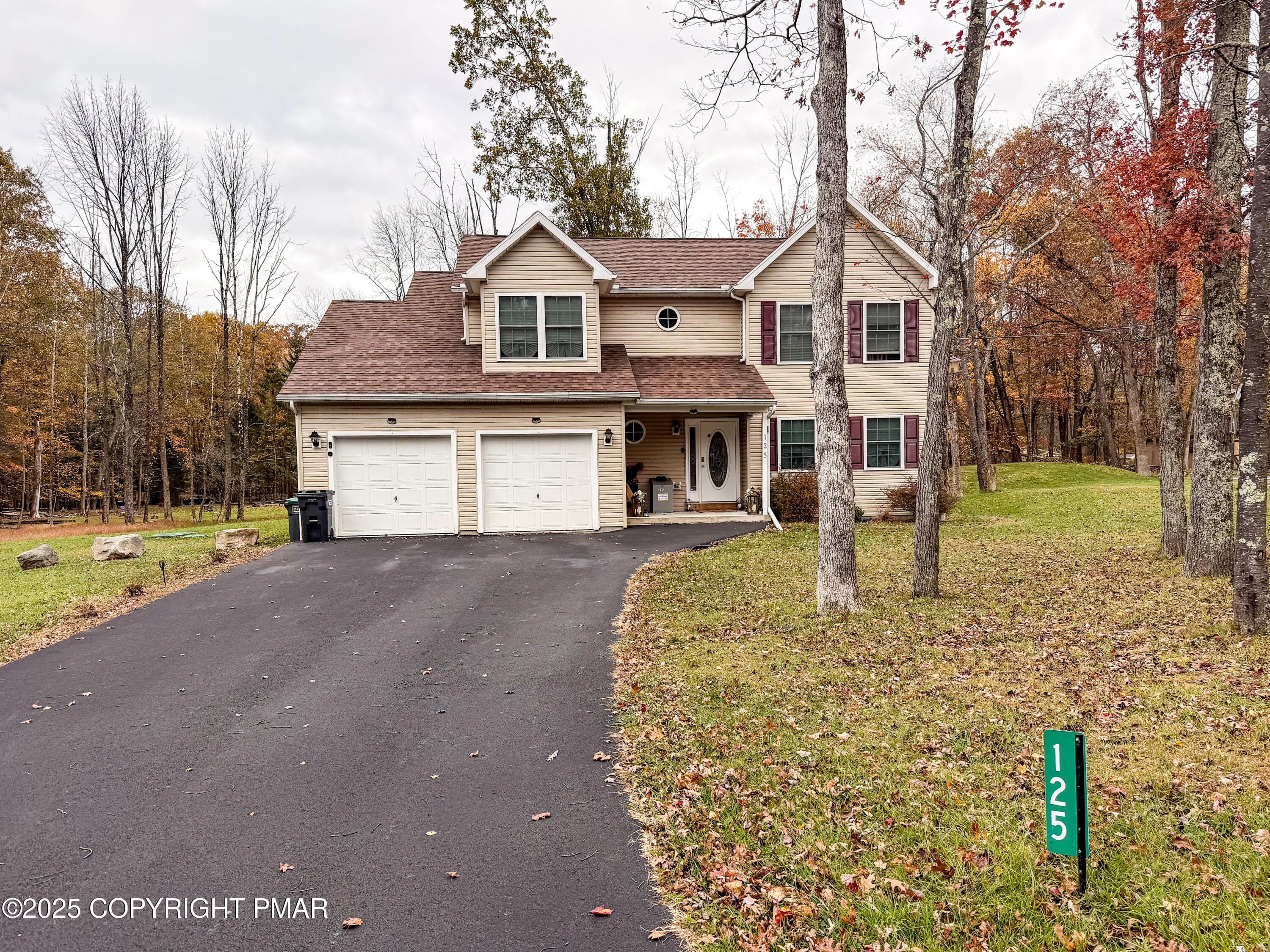 125 Alpine Lake Road, Henryville, PA 18332