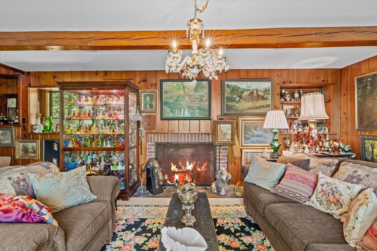 Living Room - 1341 Beaver Valley Road, Stroudsburg, PA 18360, Stroudsburg