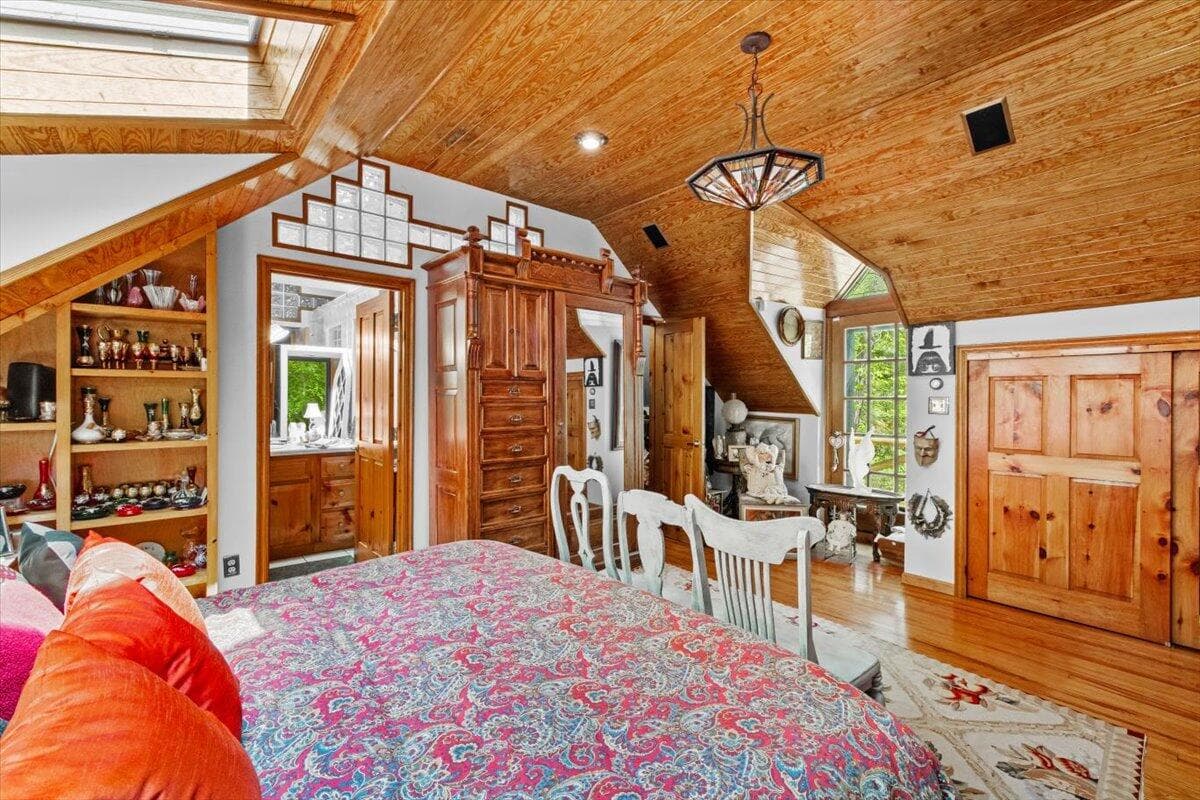 Primary bedroom - 1341 Beaver Valley Road, Stroudsburg, PA 18360, Stroudsburg