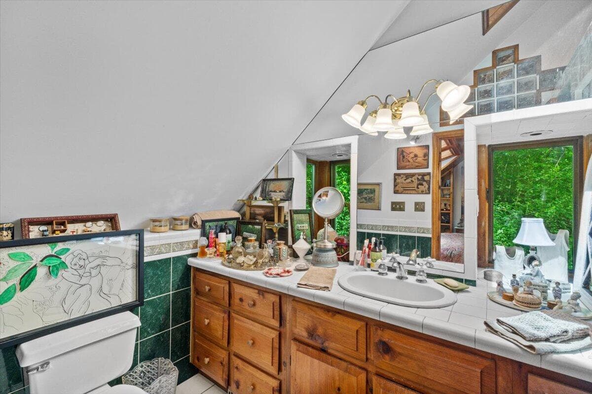 Primary Bathroom - 1341 Beaver Valley Road, Stroudsburg, PA 18360, Stroudsburg