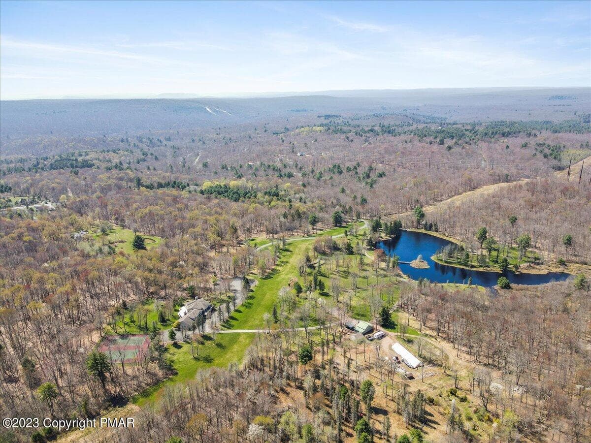 21-Photo Apr 21 2023, 2 20 50 PM - 2176 Stony Run Place, Blakeslee, PA 18610, Blakeslee