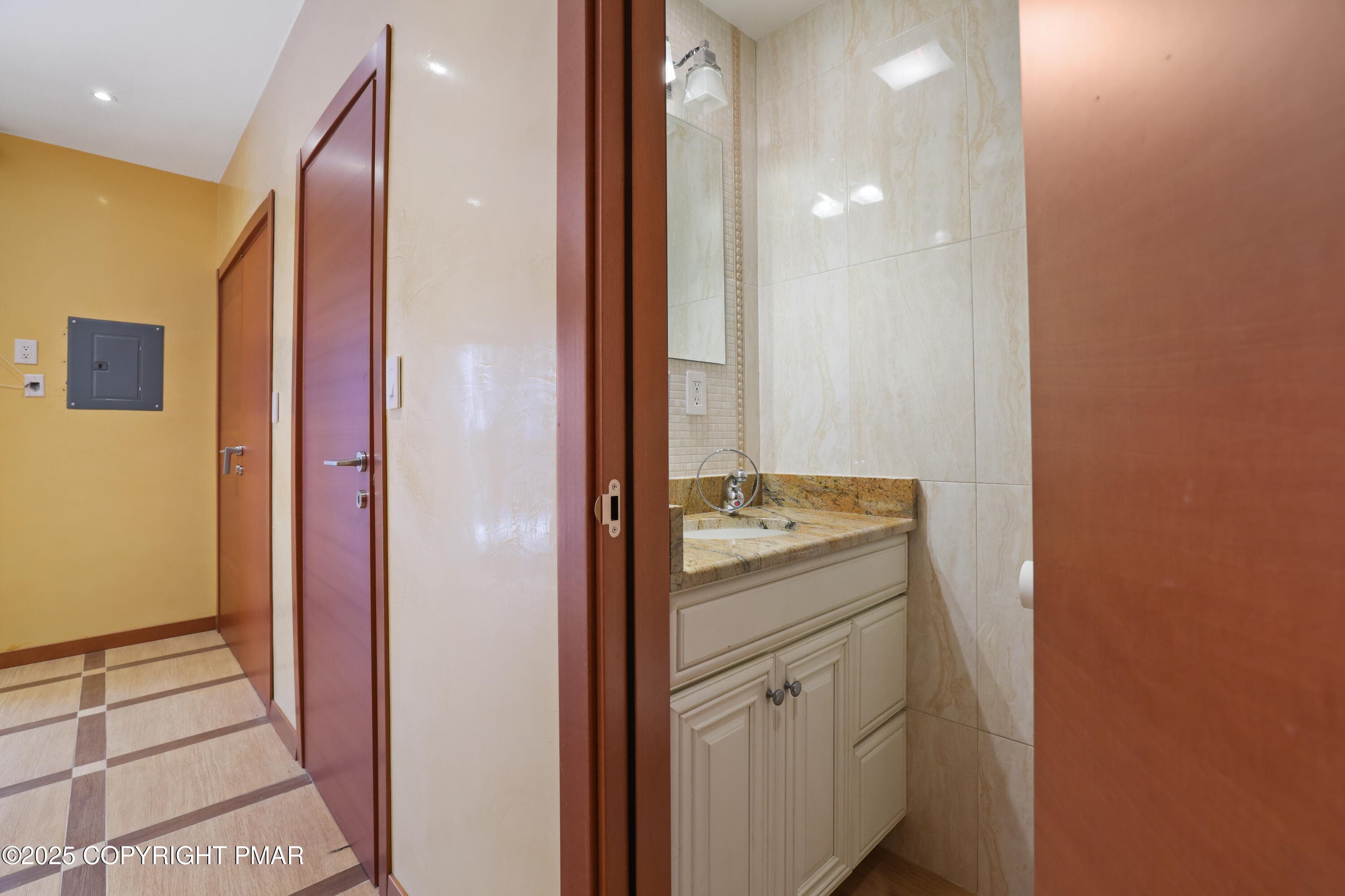 RBR55867 - 298 Overlook Way, Tannersville, PA 18372, Tannersville
