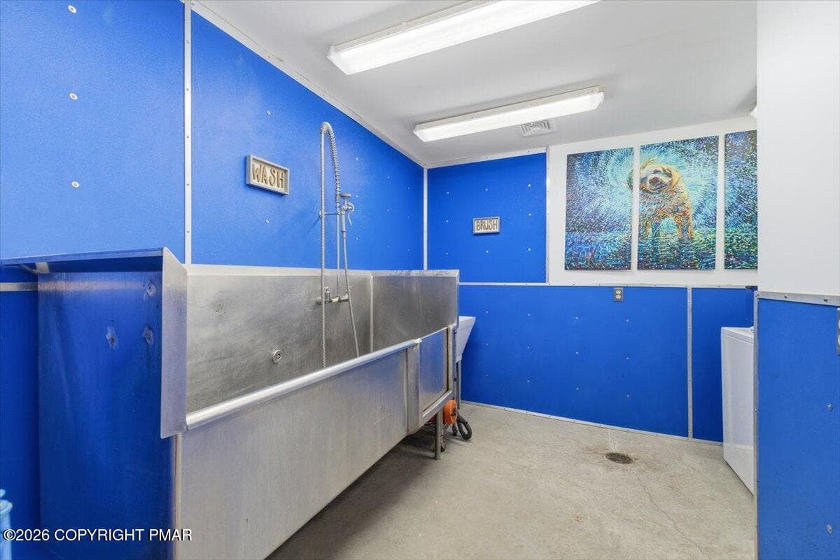135-BLDG 6-18 - 159 Colony Village, Cresco, PA 18326, Cresco